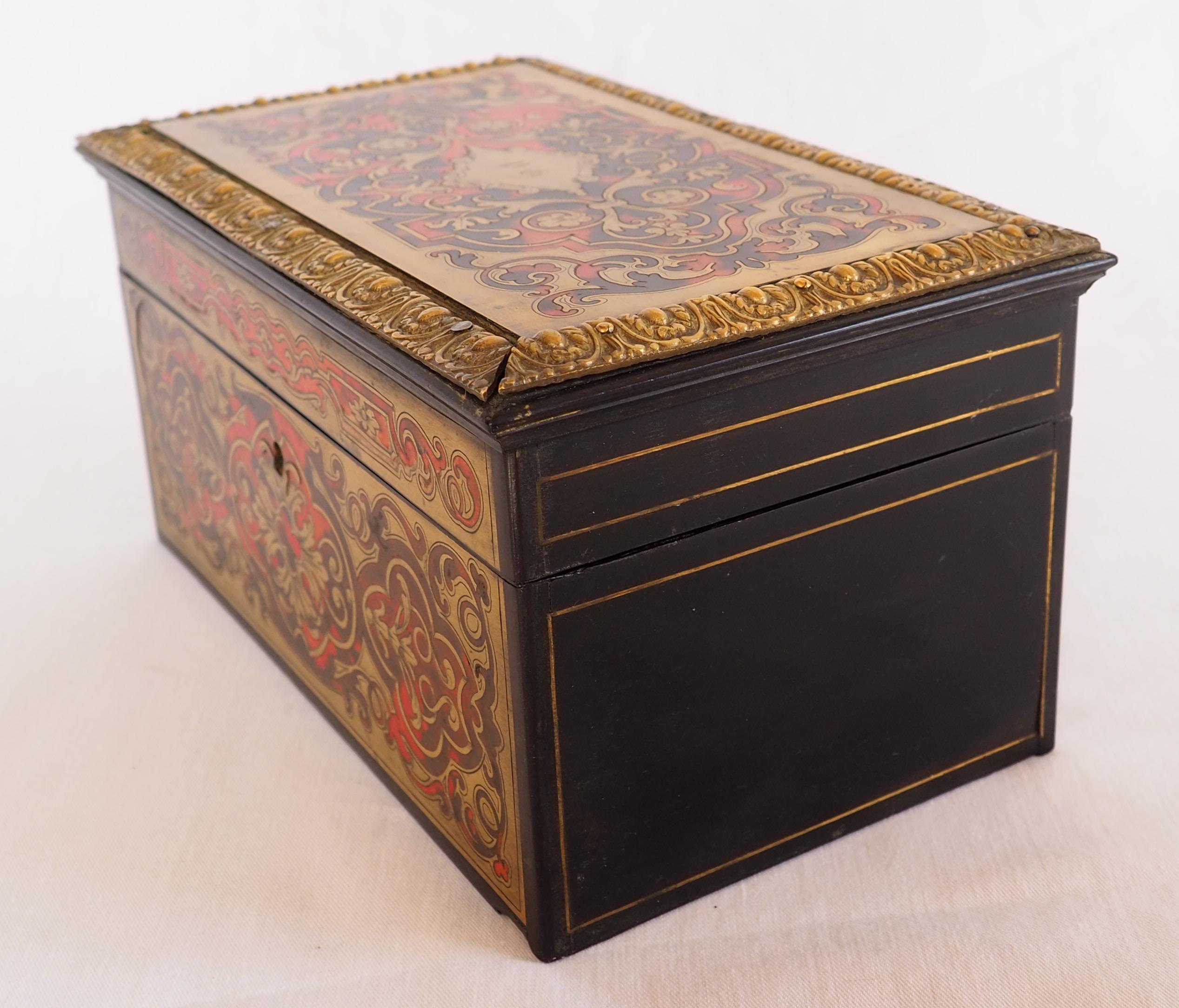 Marquetry Boulle marquetry tea box, Napoléon III period, late 19th century signed Vervelle For Sale