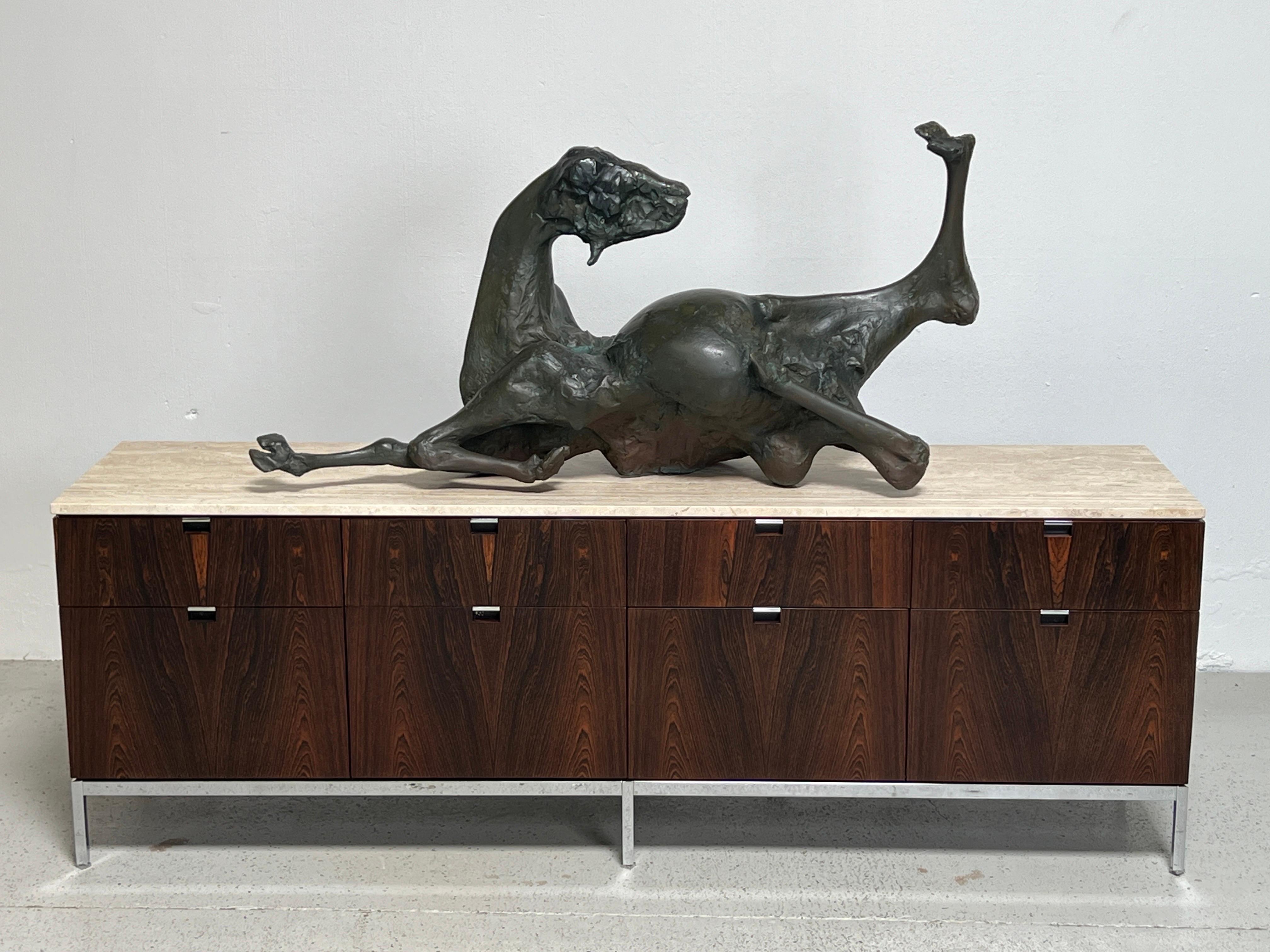 italien Sculpture en bronze de Jack Zajac 'Bound Goat, Monday' (Chèvre liée, lundi) en vente