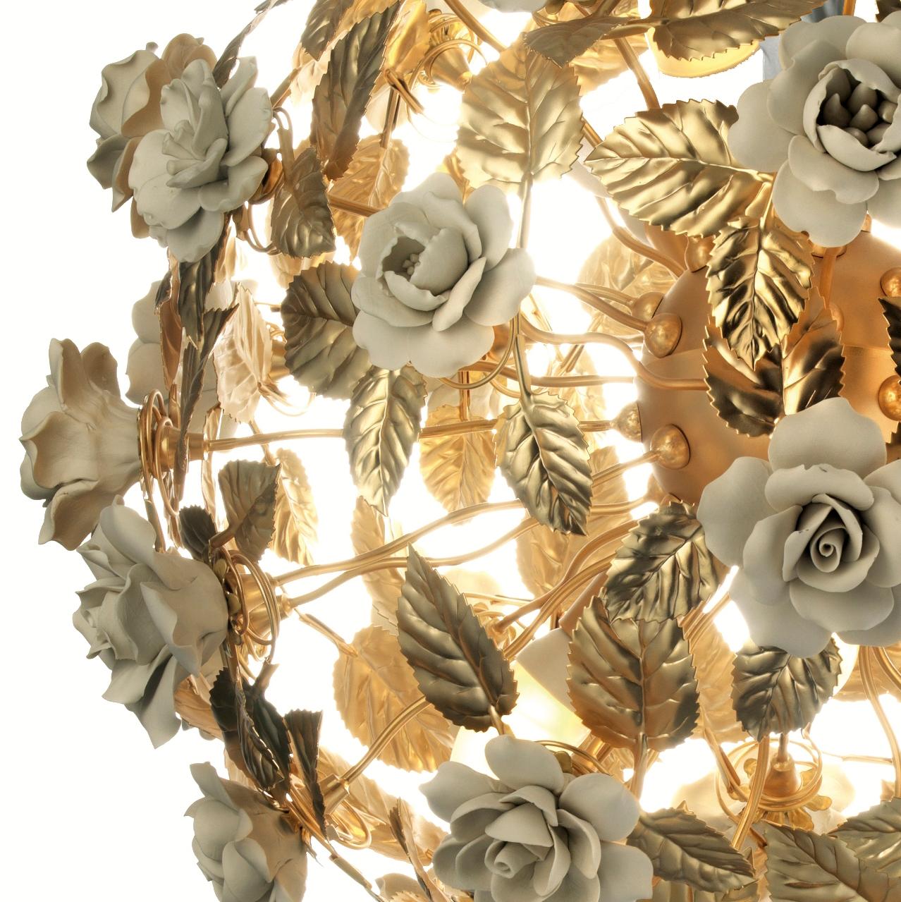 Dipinto a mano Lampadario Bouquet - 6 luci in vendita