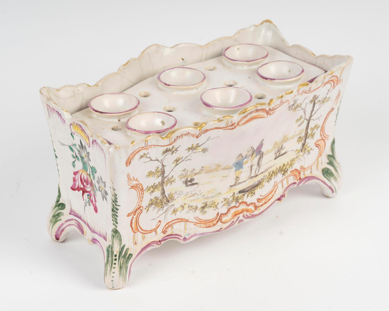 Luigi XV Bouquetière, un vaso di porcellana del XVIII secolo. in vendita