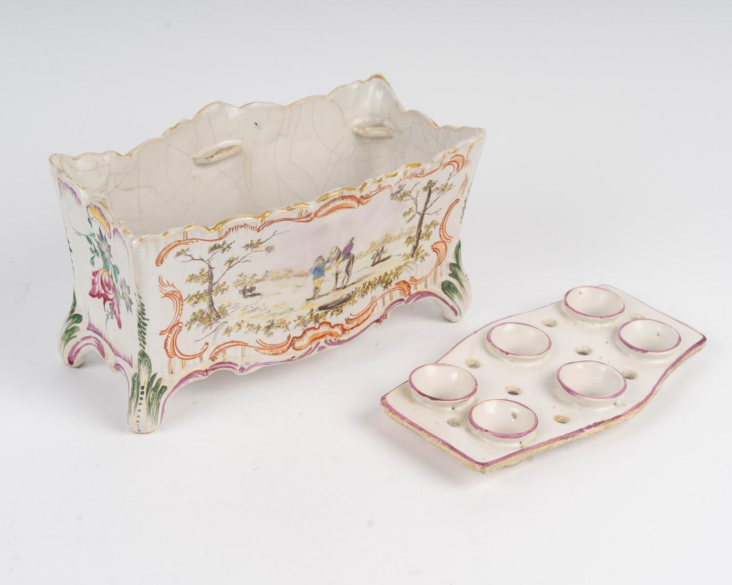 Francese Bouquetière, un vaso di porcellana del XVIII secolo. in vendita