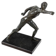 Gladiateur bourgeois. Sculpture en bronze, signée HR Début du 20e siècle