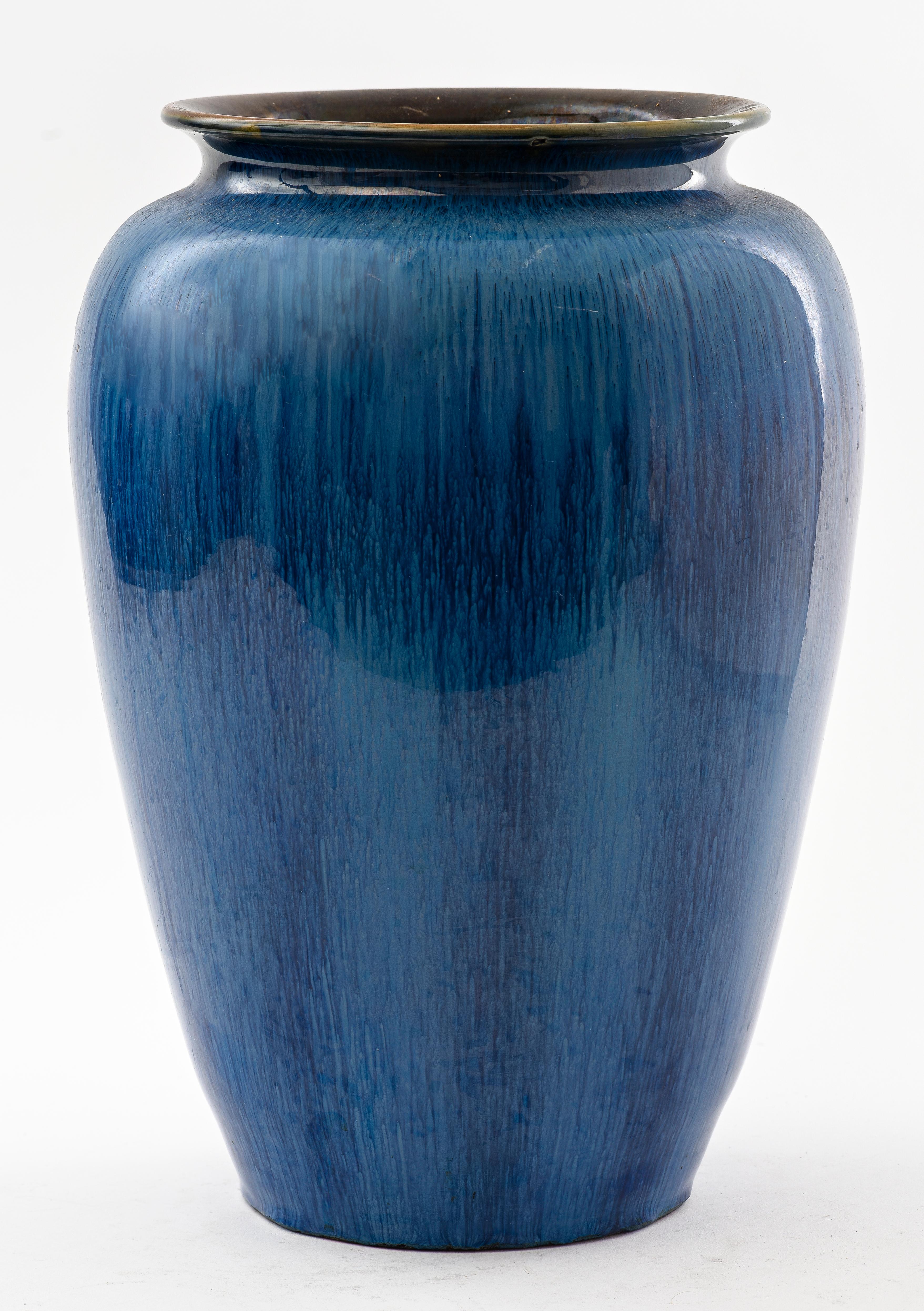 Bourne Denby English blue glazed pottery large vase, marked on the bottom. Measures: 12