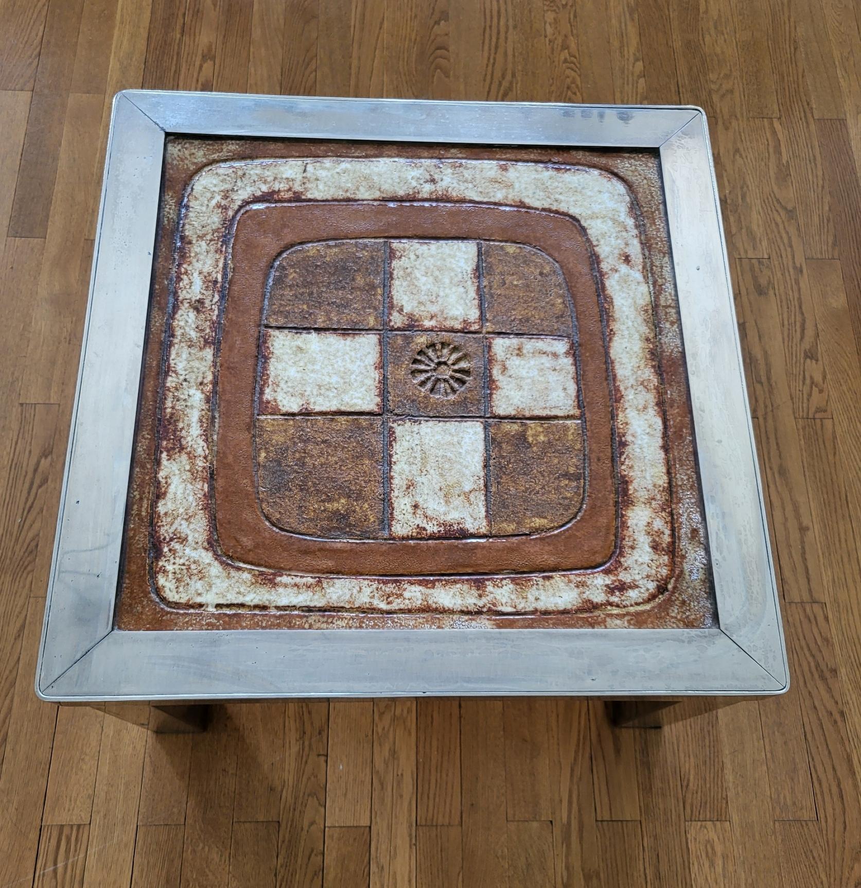 Bout de canapé Jean Gregorieff pour Roche Bobois céramique et chrome France 1970 en vente 3