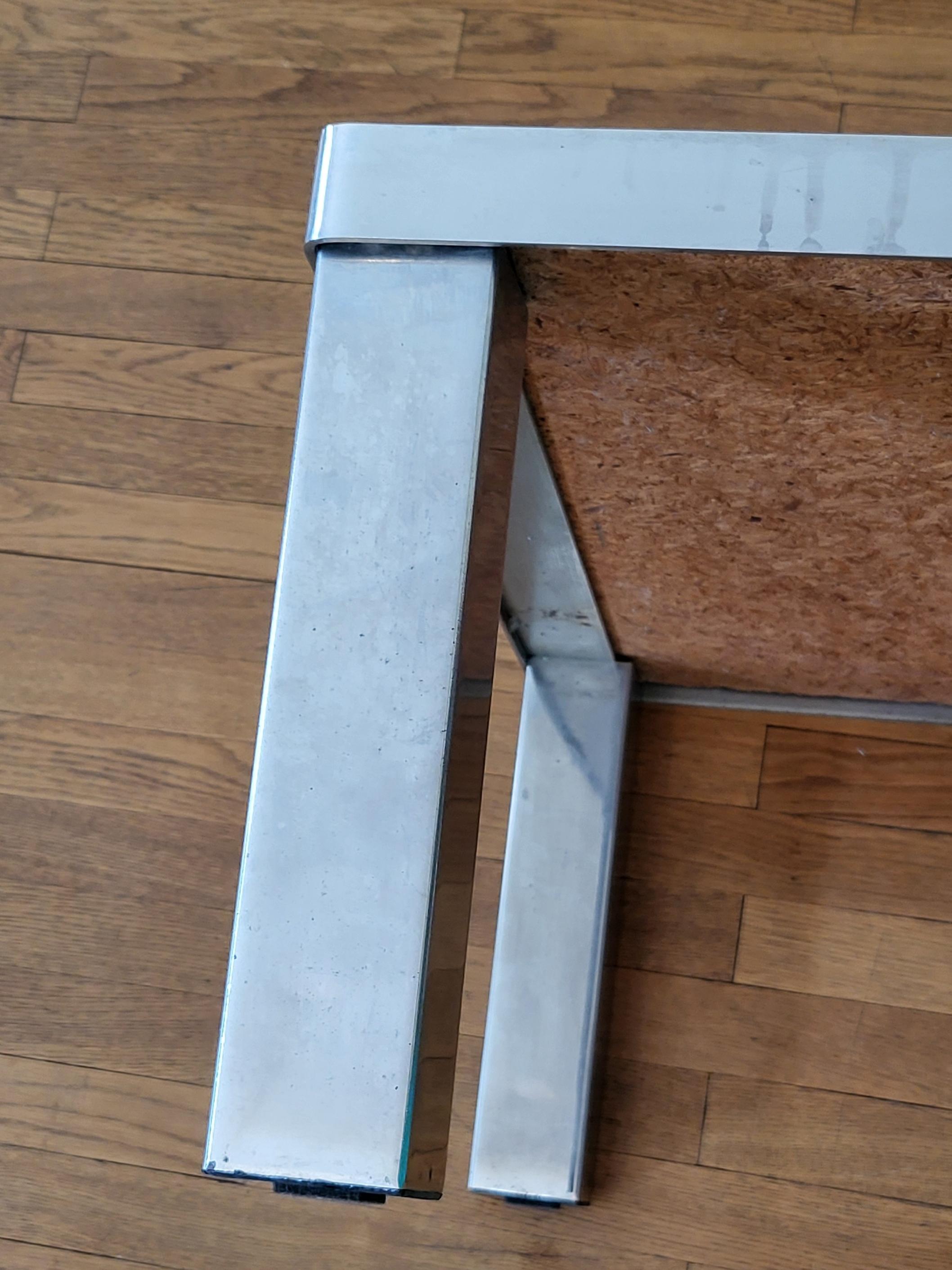 Bout de canapé Jean Gregorieff pour Roche Bobois céramique et chrome France 1970 en vente 4