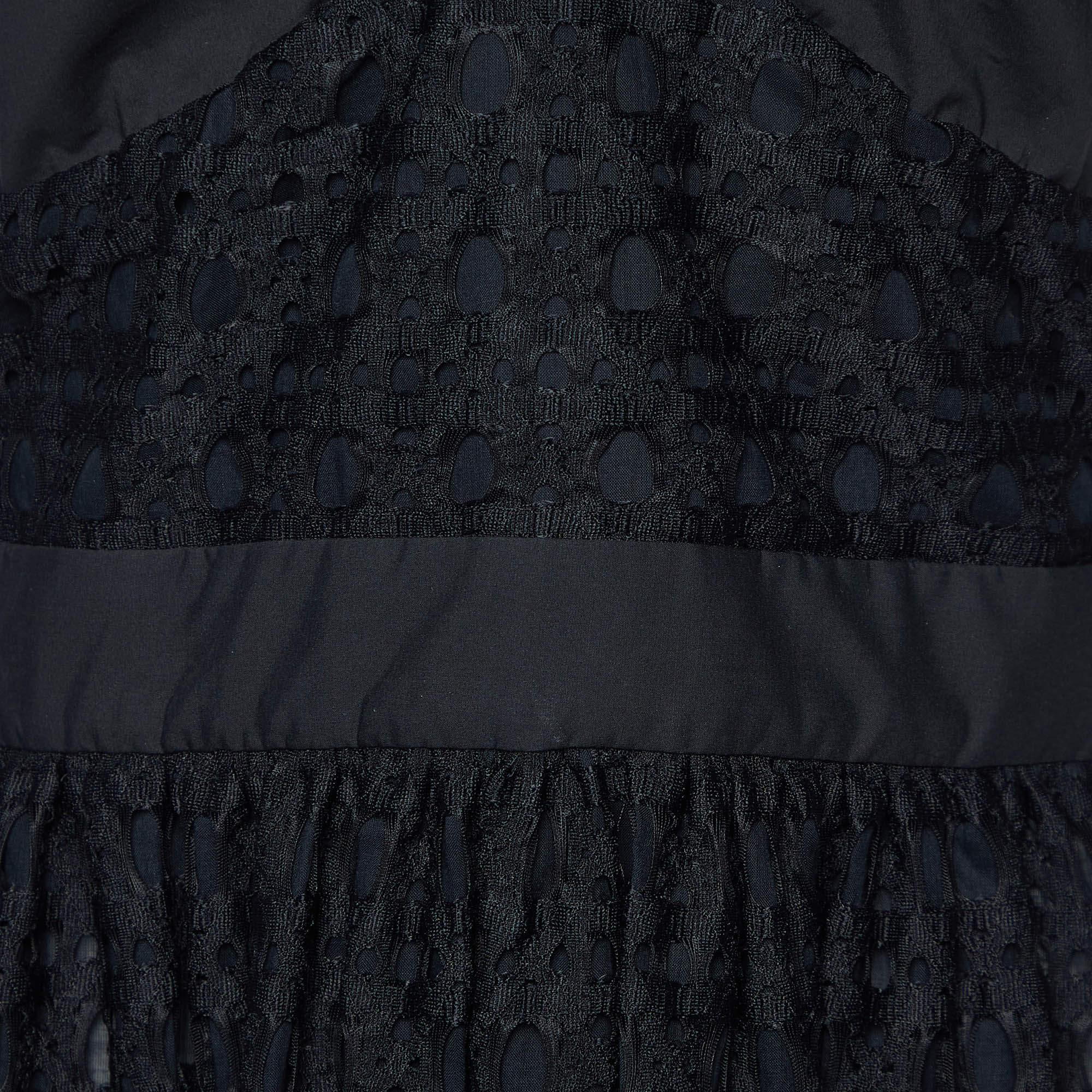 Boutique Moschino Black Lace Gathered Neck Dress M In Excellent Condition For Sale In Dubai, Al Qouz 2