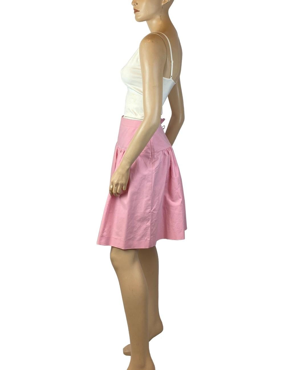 Pink Boutique Moschino circle skirt. 

Additional information:
Material: Cotton
Size: EU 40
Overall condition: Excellent 
