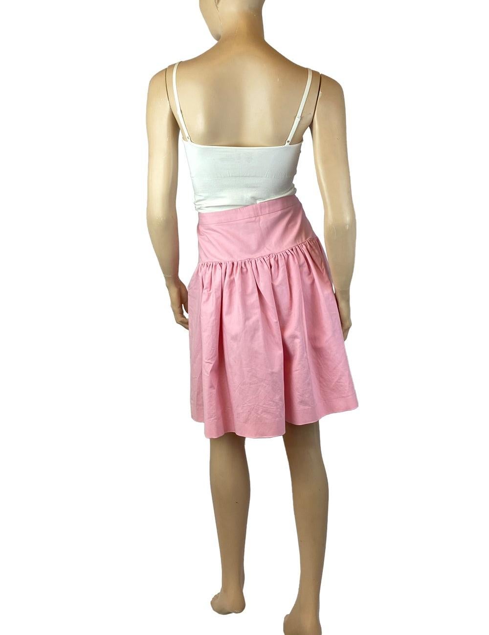 Boutique Moschino EU 40 Pink Circle Skirt In Excellent Condition For Sale In Amman, JO