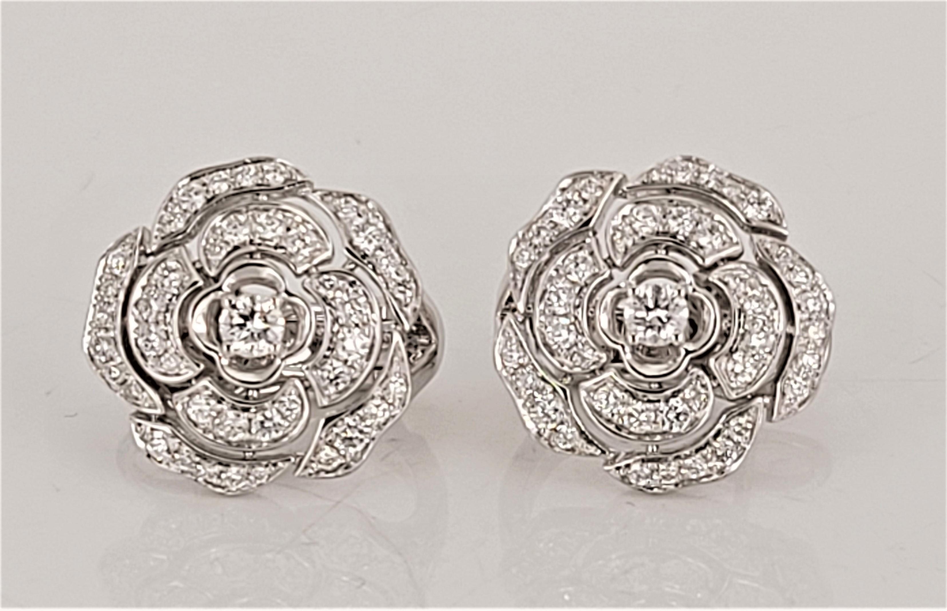 BOUTON DE CAMELIA EARRINGS 18K White gold, with diamonds In New Condition In New York, NY