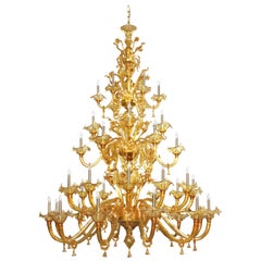 Lampadario in stile veneziano, 42 bracci, 3 livelli, vetro di Murano ambrato di Multiforme