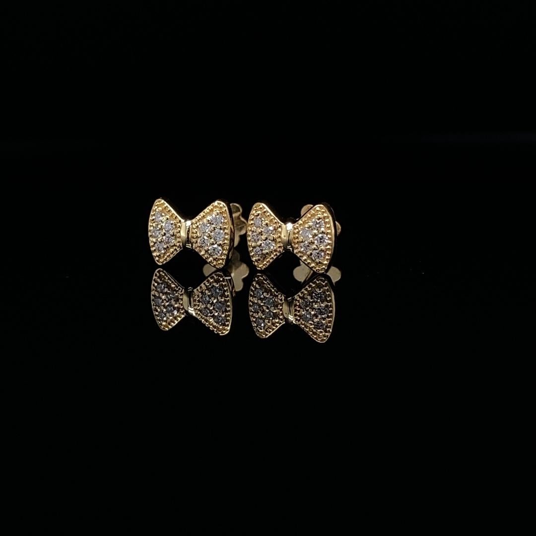 Round Cut Bow Diamond Earrings for Girls (Kids/Toddlers) in 18K Solid Gold For Sale