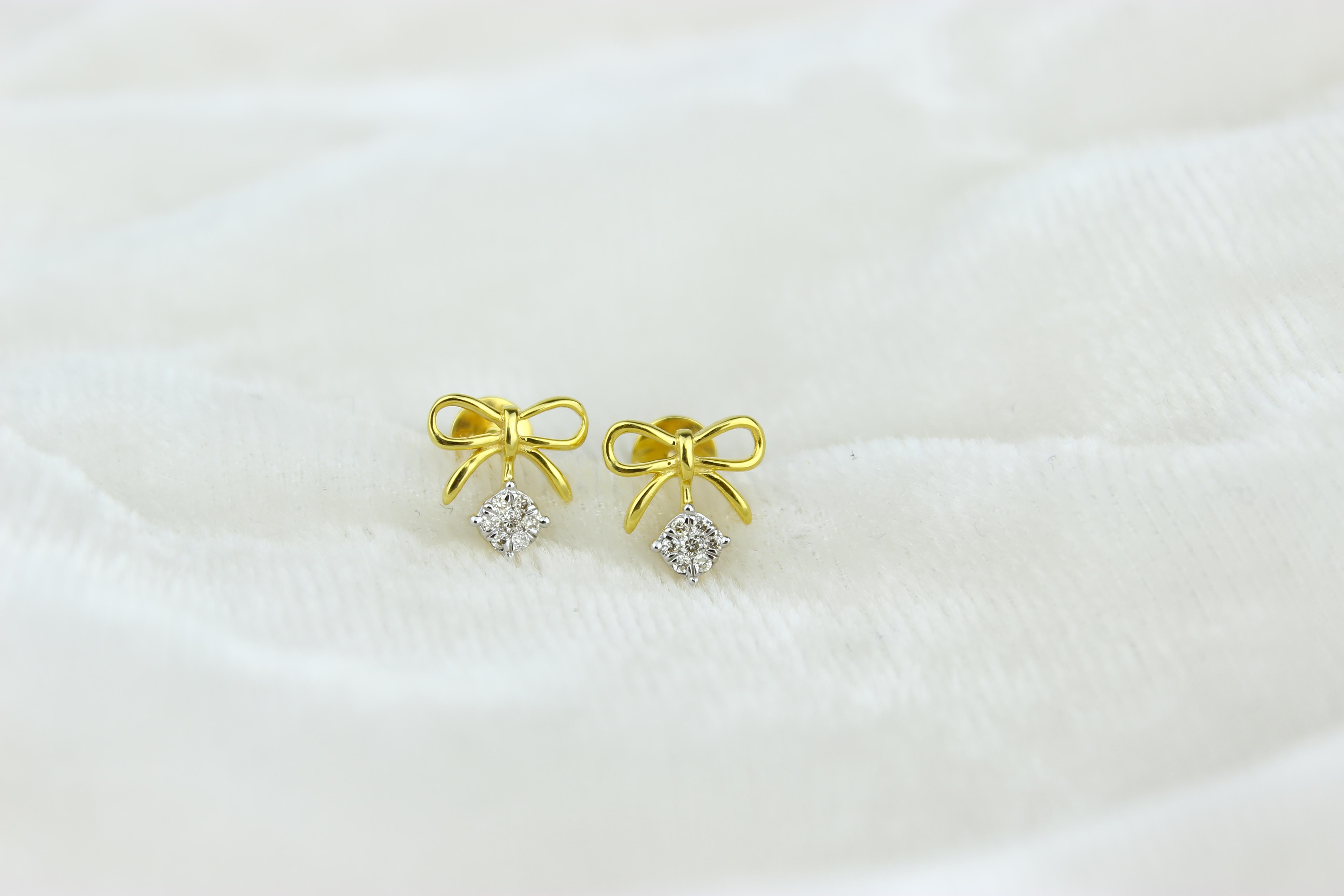 Bow Diamond Earrings for Girls (Kids/Toddlers) in 18K Solid Gold For Sale 2