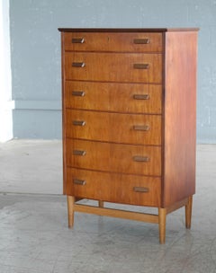 Retro Bow-Front Dresser or Chest of Drawers in Teak Danish Midcentury