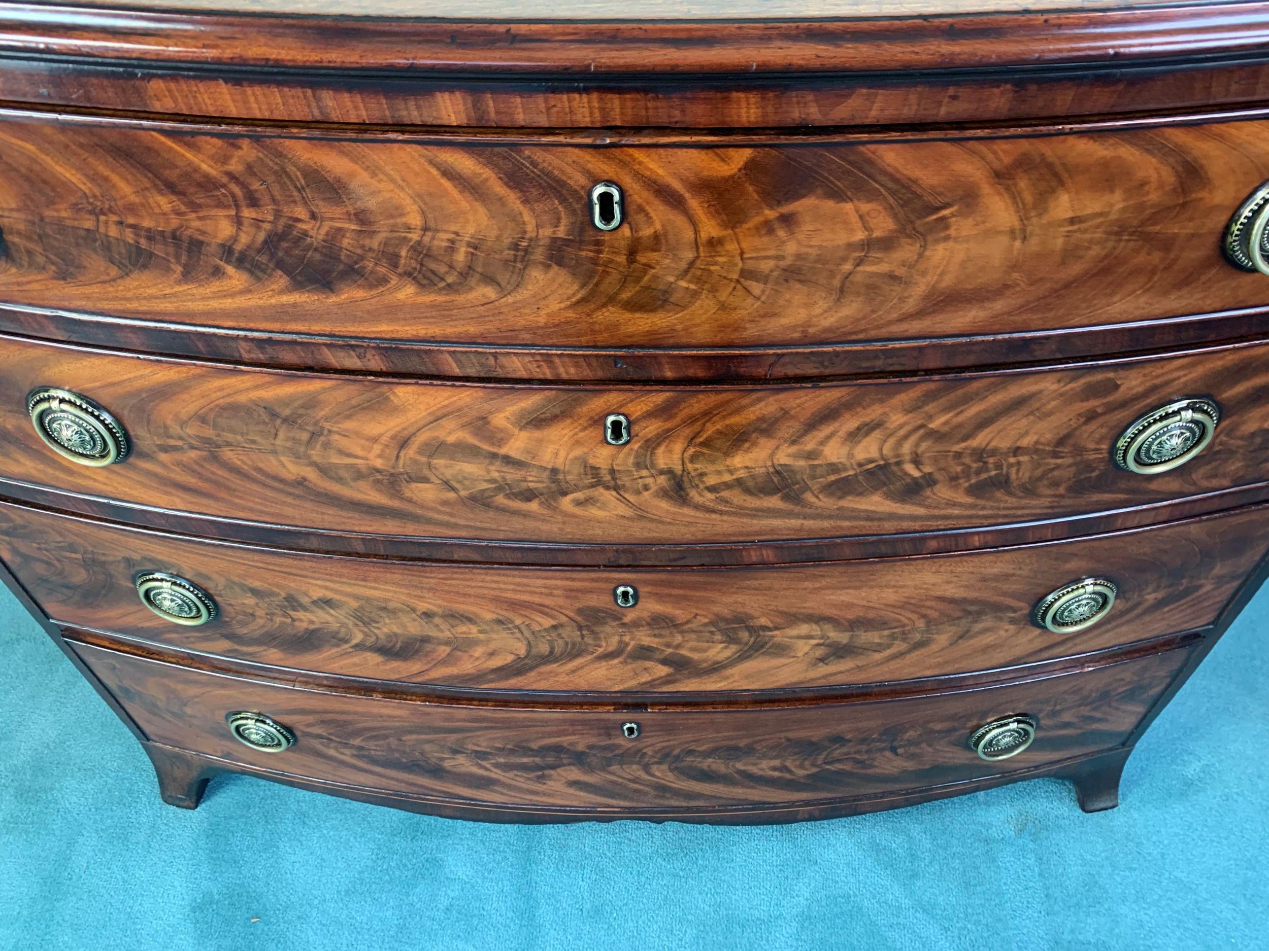 Bow Front Mahogany Chest of Drawers For Sale 4