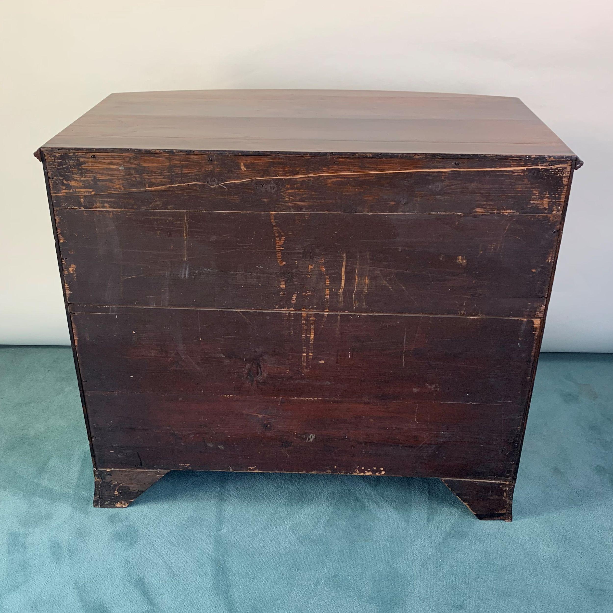 Georgian Bow Front Mahogany Chest of Drawers For Sale