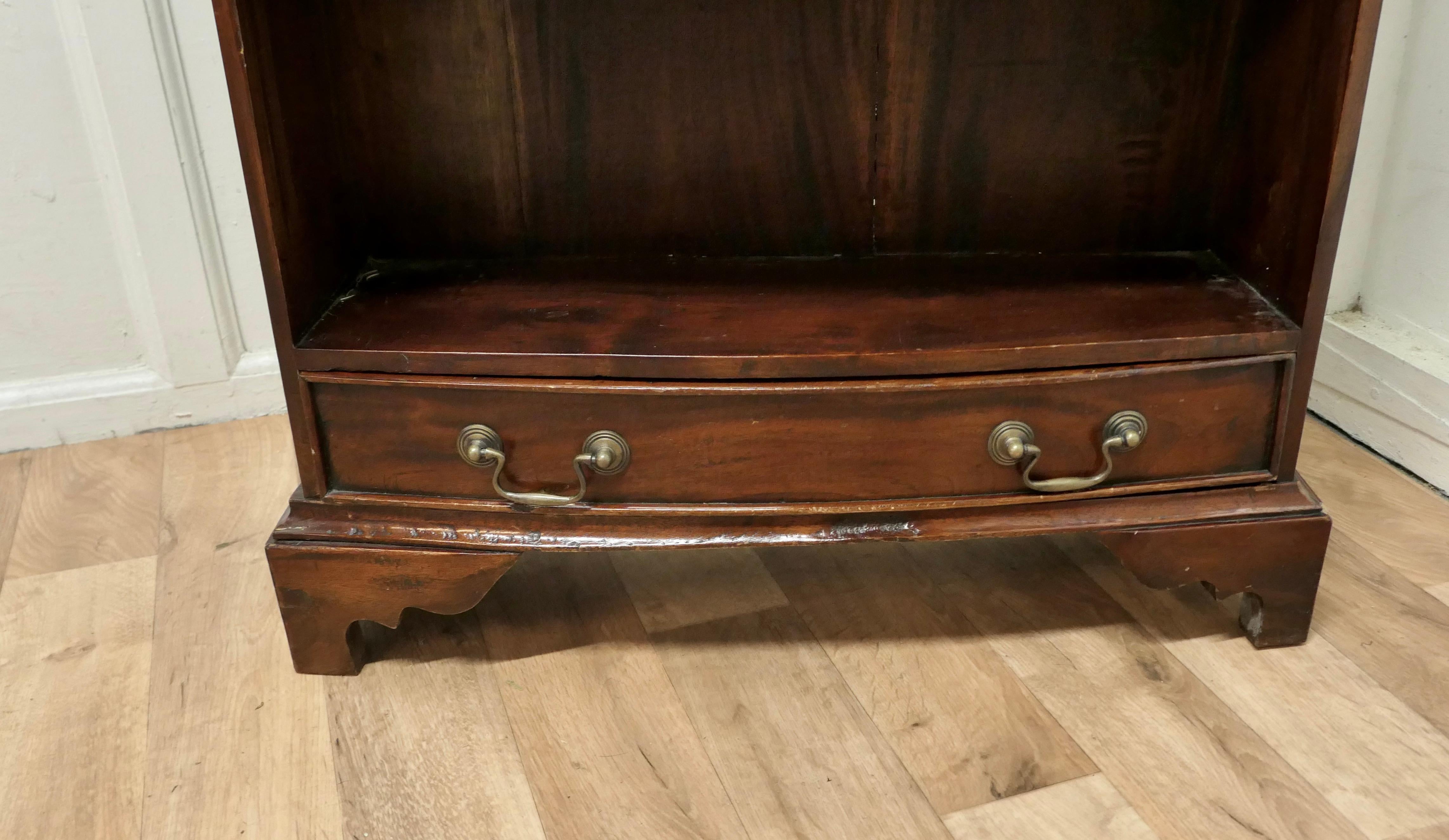 Bow Front Open Bookcase with Drawer In Good Condition In Godshill, Isle of Wight