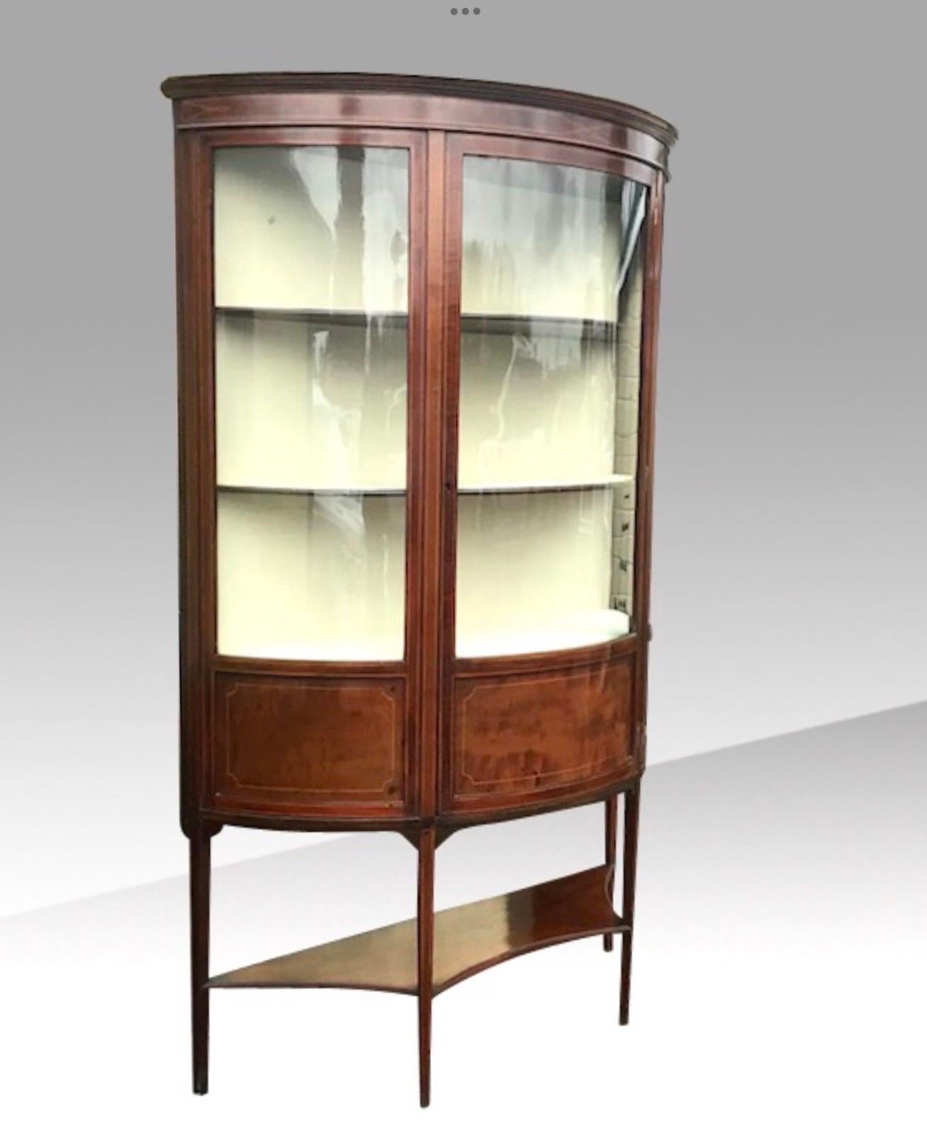 Edwardian Bow Fronted Inlaid Mahogany Antique Display Cabinet Vitrine by Maple and Co For Sale