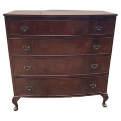 Bow fronted Mahogany Chest of 4 graduated drawers