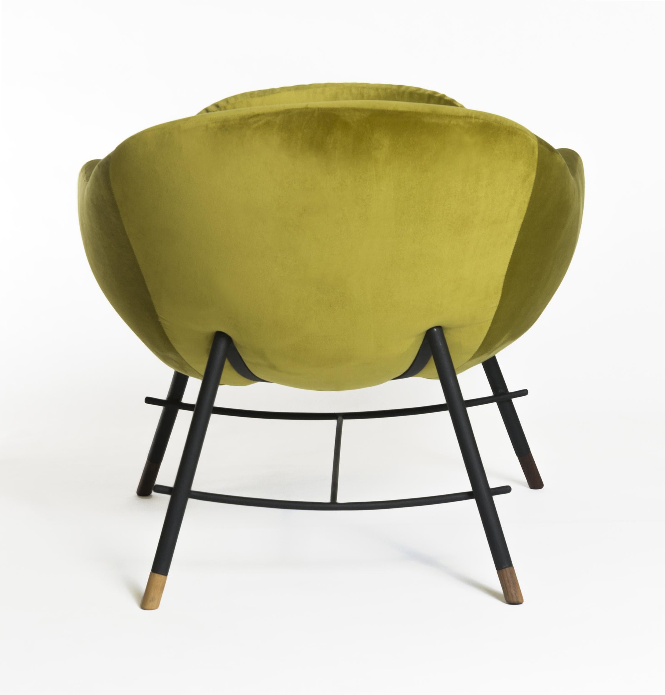 Modern Bow Low Armchair in Velvet by Mool For Sale