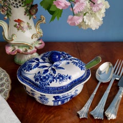 Derby Porcelain Cream Pot with Cover, Blue and White, ca 1765