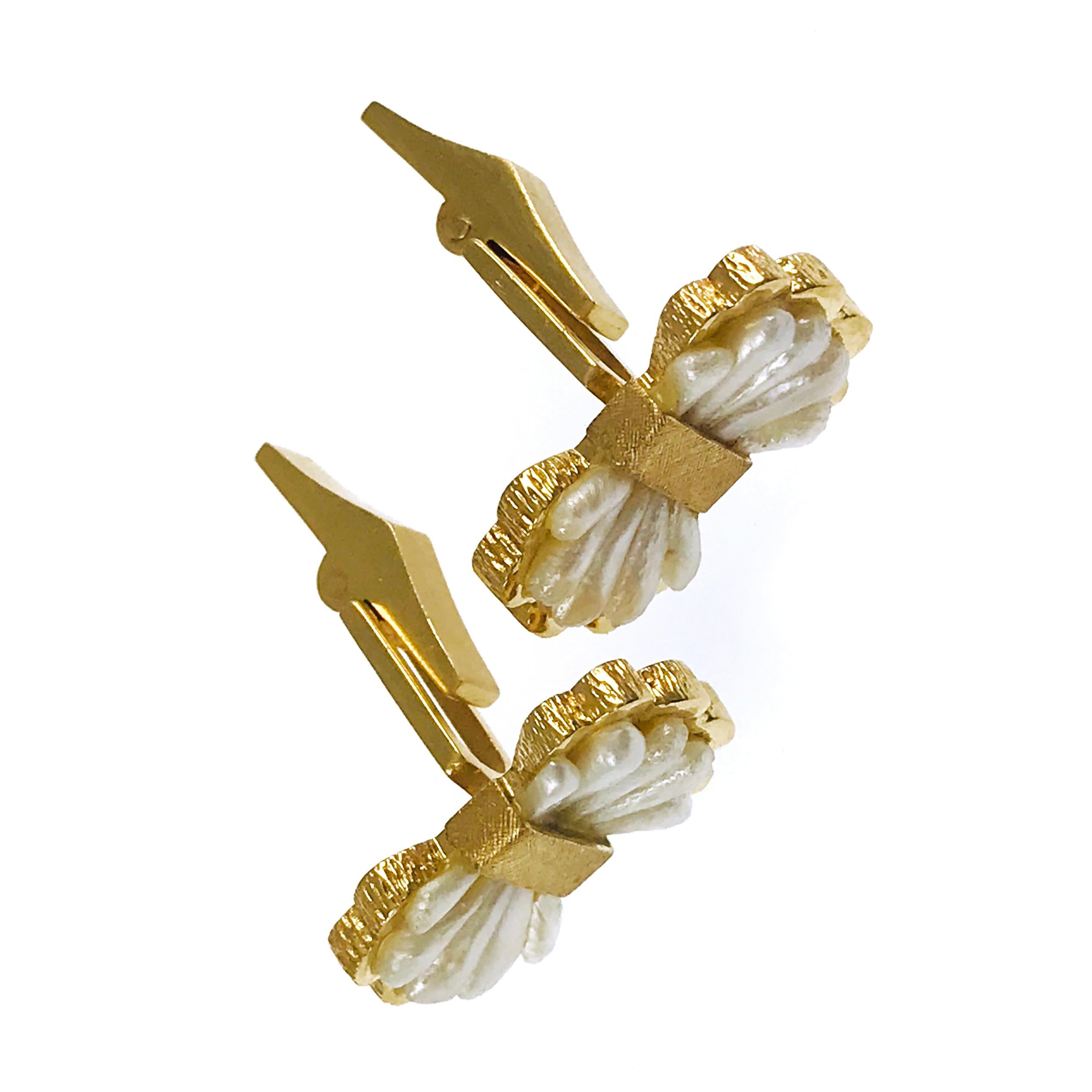 Round Cut Bow-Shaped Pearl Gold Cufflinks