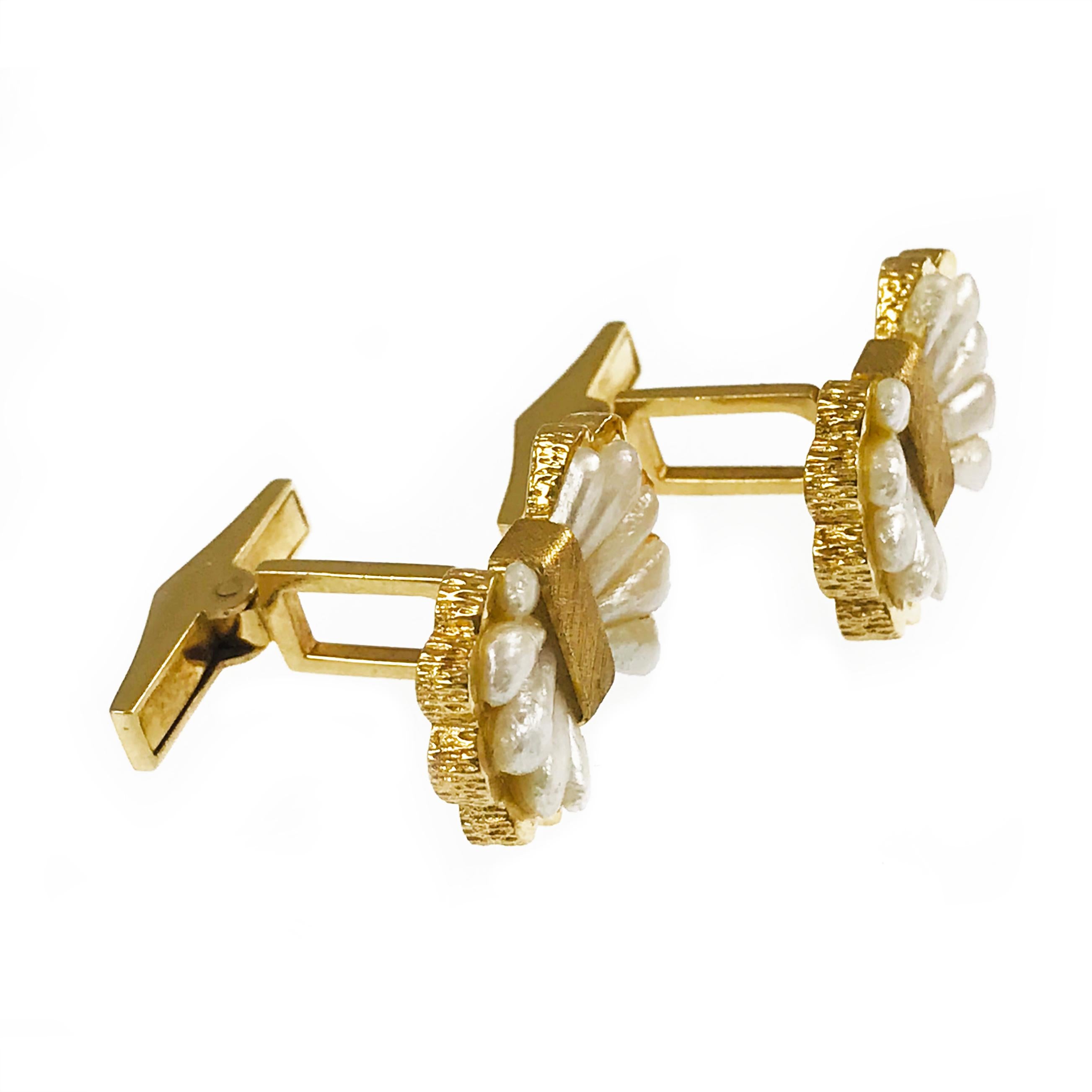 Bow-Shaped Pearl Gold Cufflinks In Good Condition In Palm Desert, CA