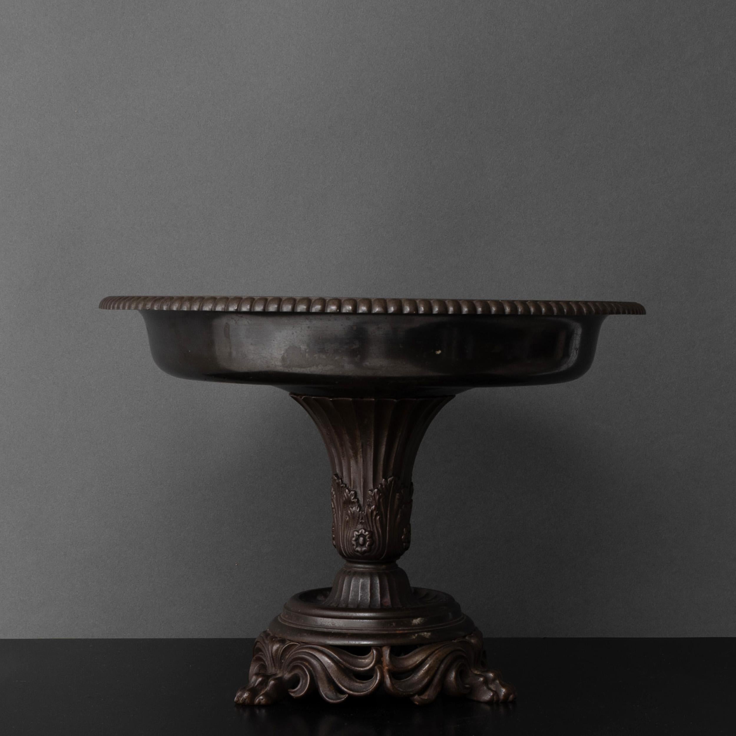 Bowl, Bronze, after a Design by Karl Friedrich Schinkel Alemán en venta