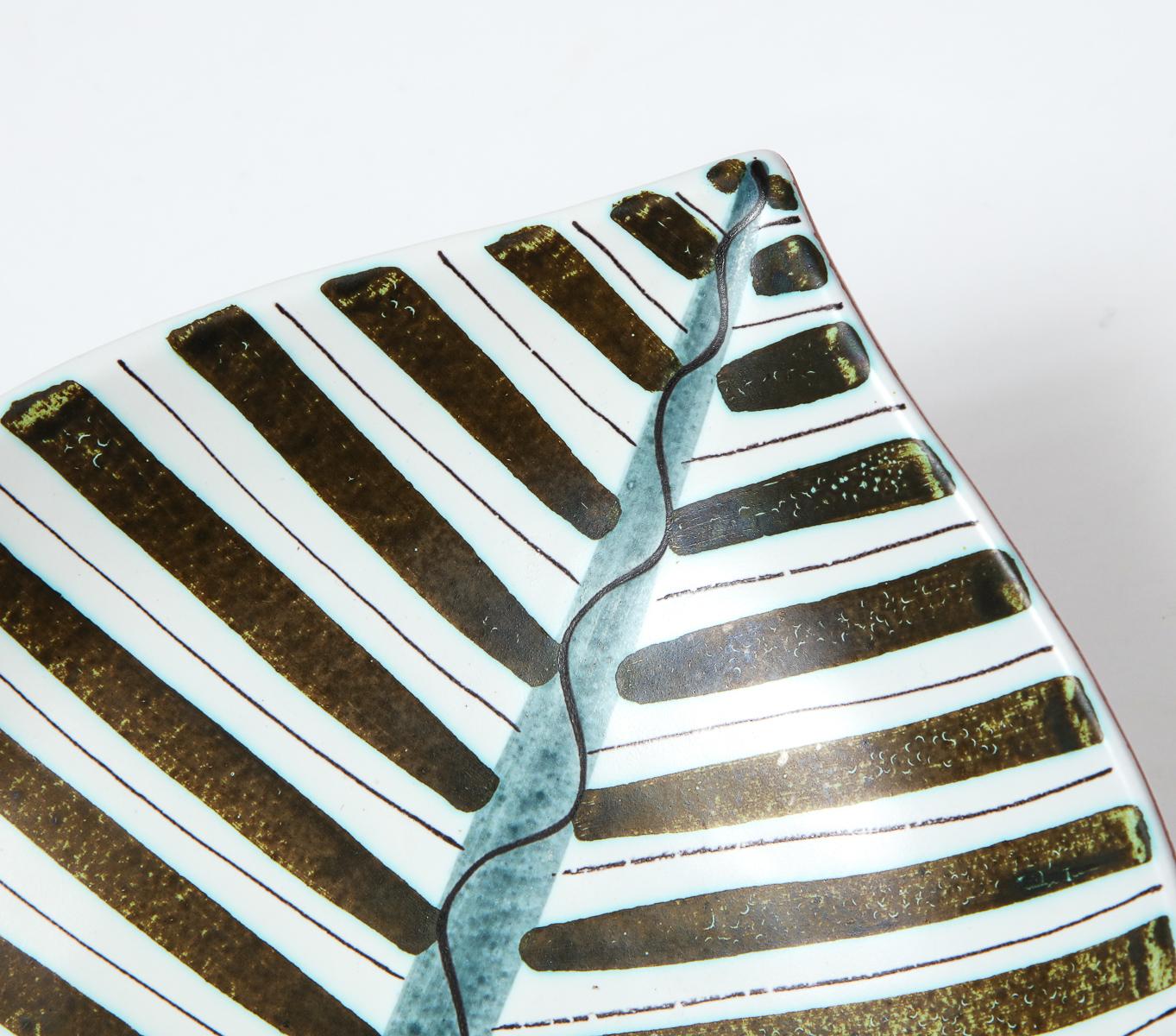 Swedish Ceramic Bowl by Stig Lindberg, Scandinavian Midcentury, Sweden, Faience