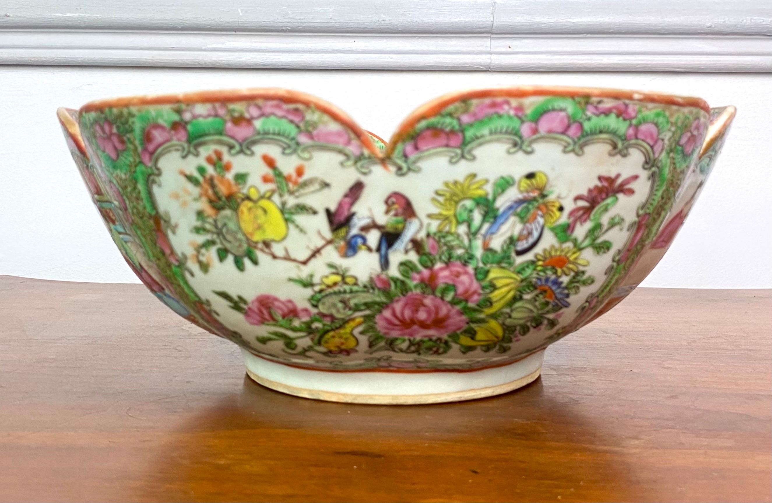 Bowl - cup - salad bowl - Famille Rose - Canton - China 19th Qing For Sale 3