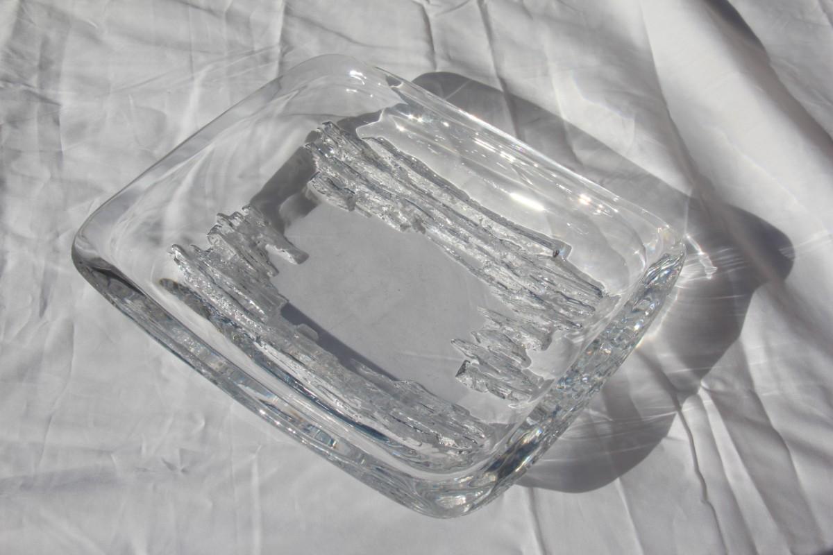 Mid-Century Modern Bol rectangulaire transparent de forme rectangulaire signé Daum Design France, 1960 en vente