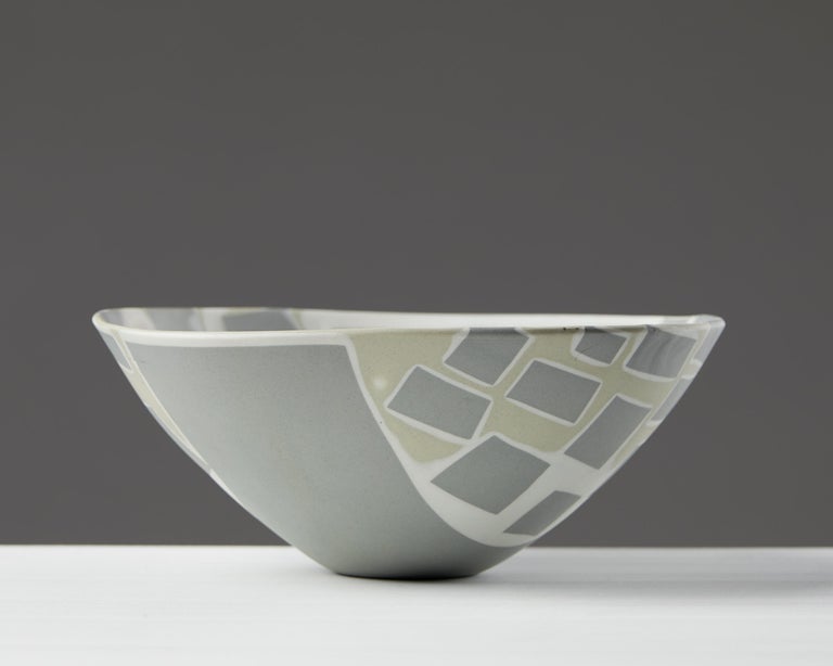 Finnish Bowl Designed by Aune Siimes for Arabia, Finland, 1950s For Sale
