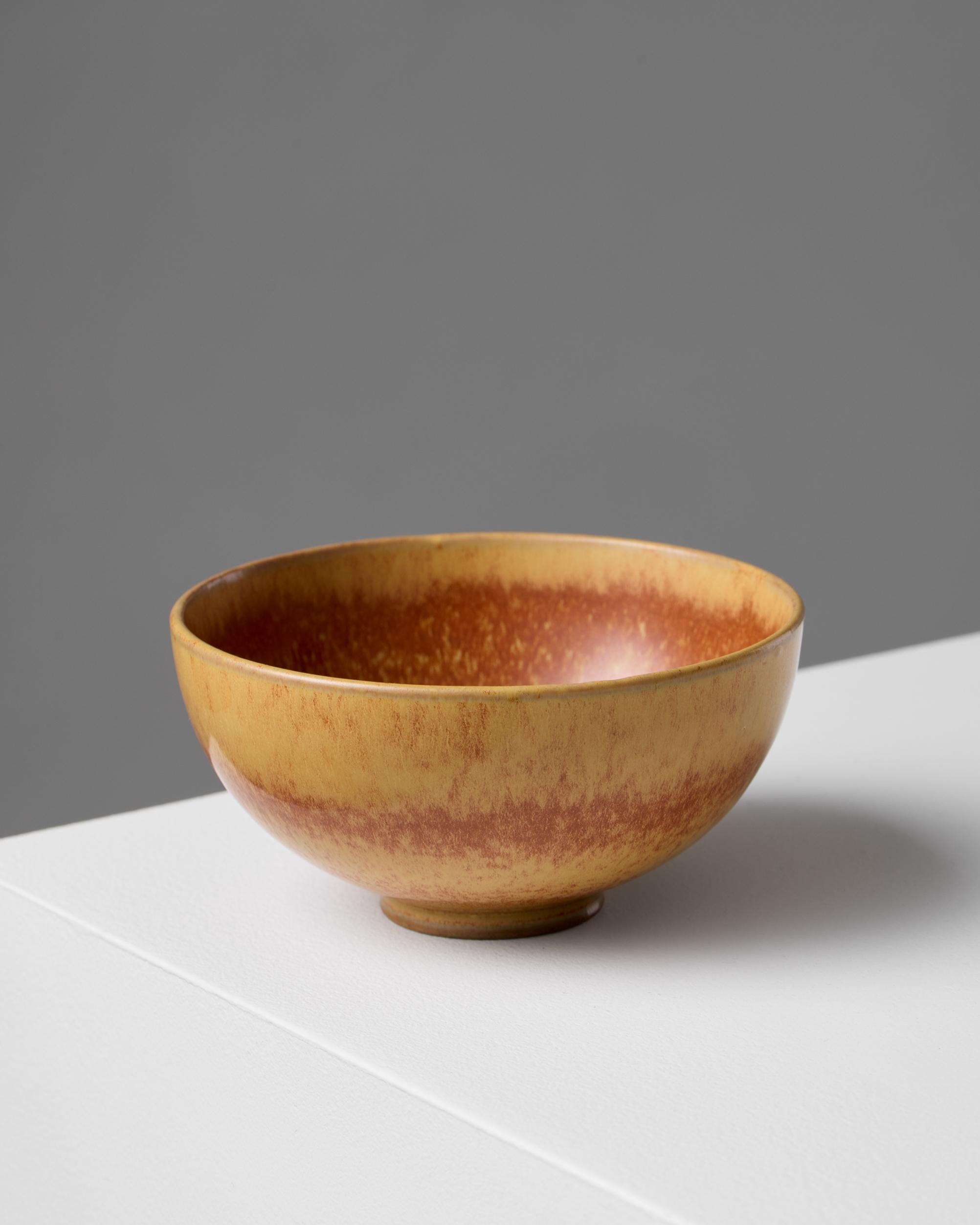 Swedish Bowl designed by Gunnar Nylund, Rörstrand Sweden, 1950s For Sale