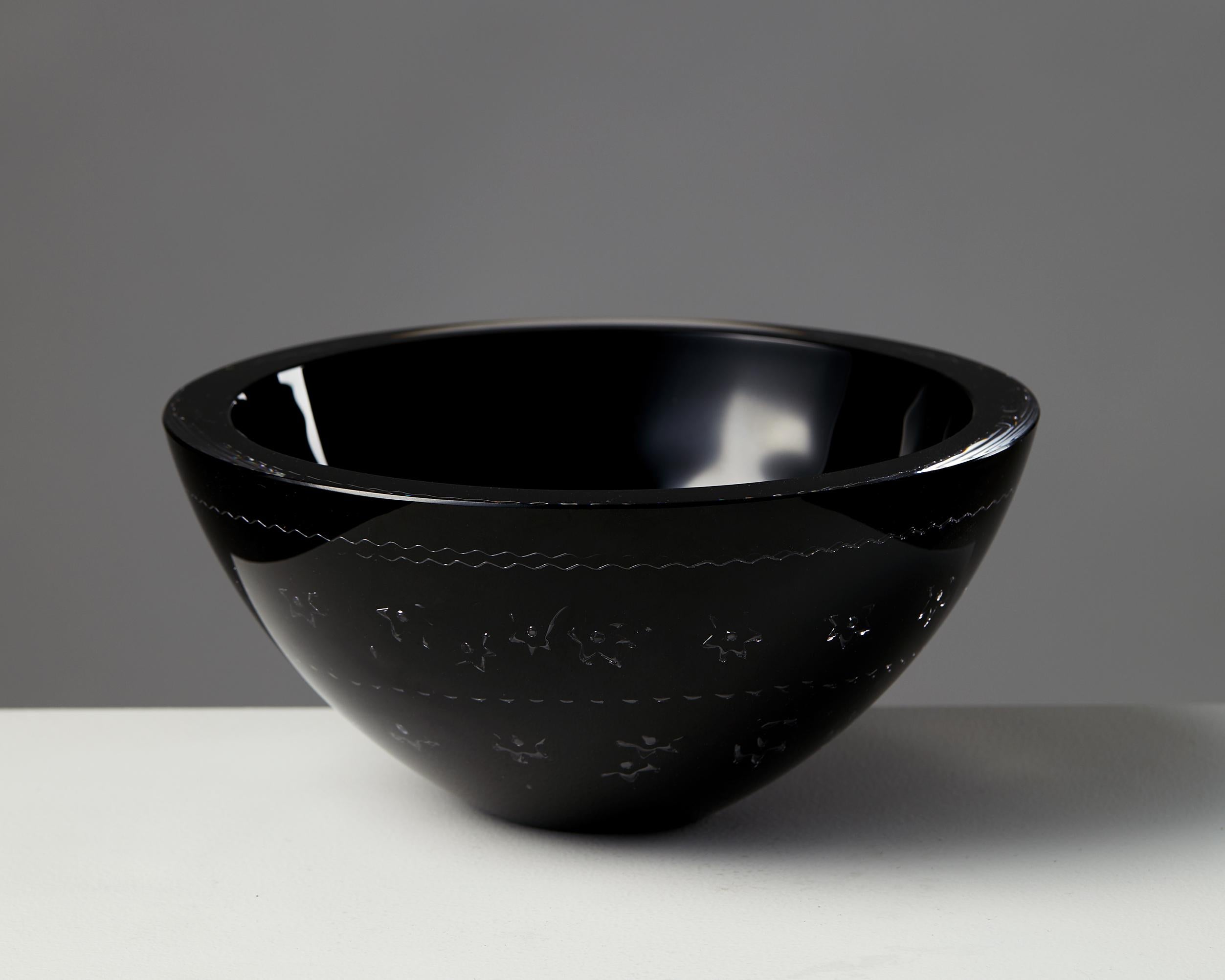 Modern Bowl Designed by Ingegerd Råman for Orrefors, Sweden, 1980s
