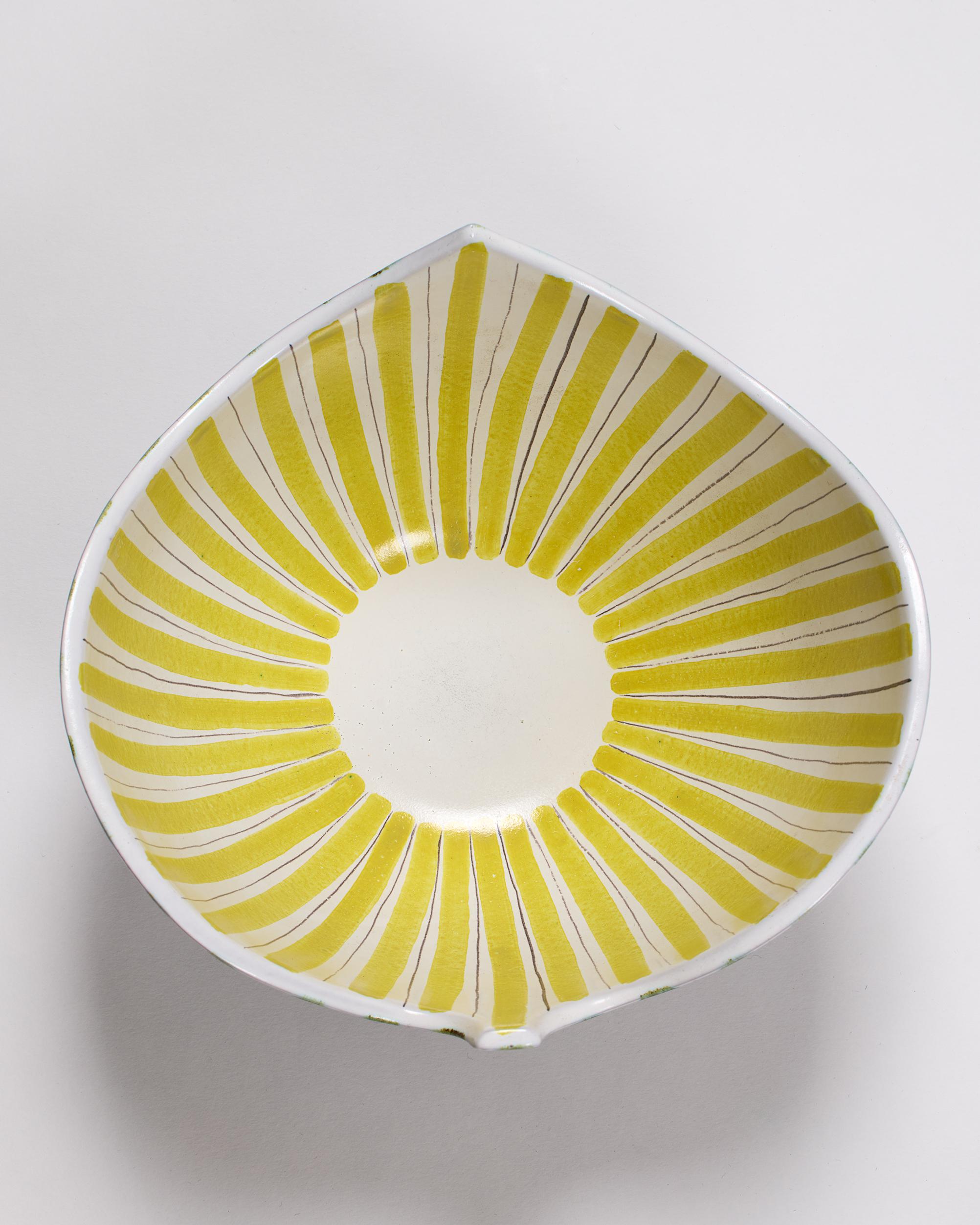 Cuenco diseñado por Stig Lindberg, Gustavsberg Suecia, años 50 en venta 2