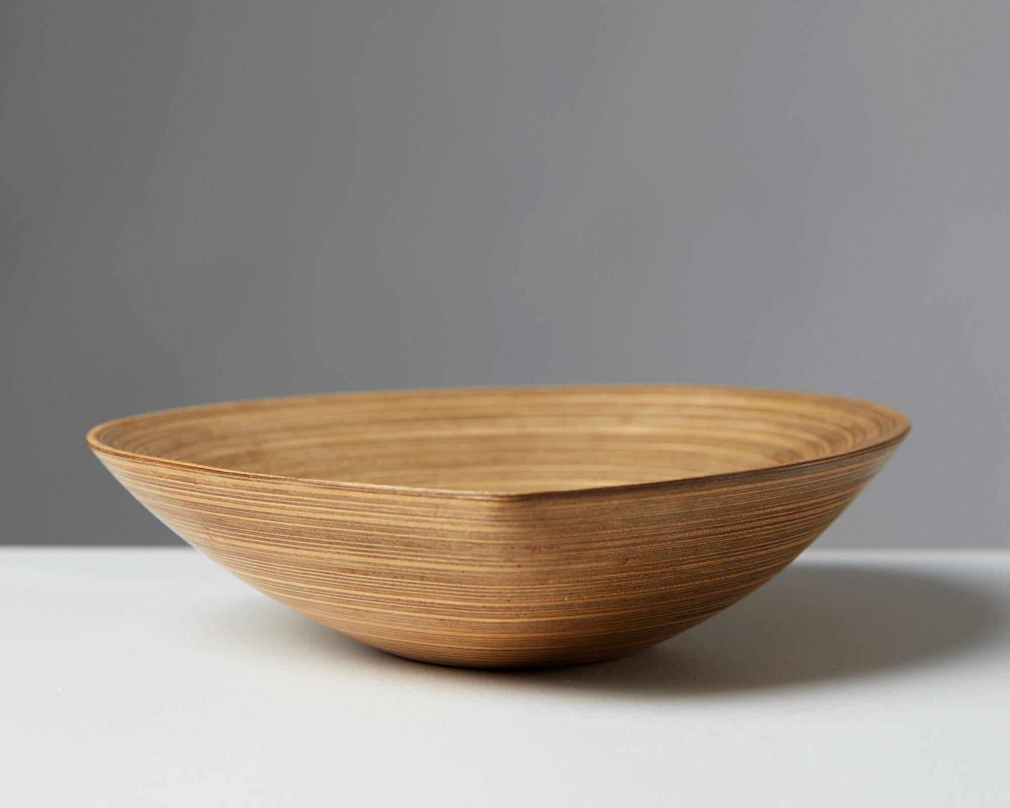 Bowl Designed by Tapio Wirkkala for Soinne Et Kni, Finland, 1950s In Good Condition In Stockholm, SE