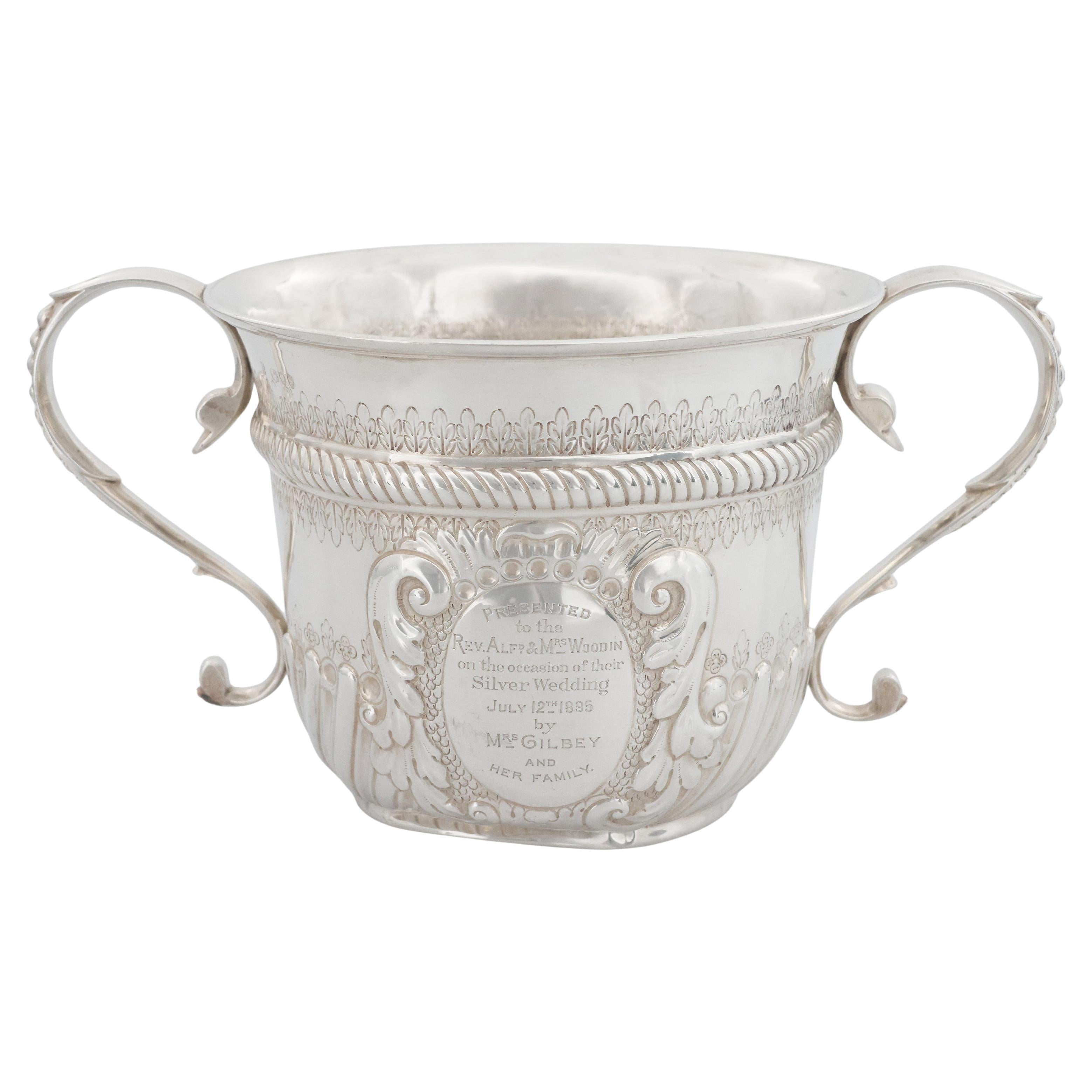 Cuenco de plata esterlina Reina Victoria, Charles Stuart Harris, Londres, 1893