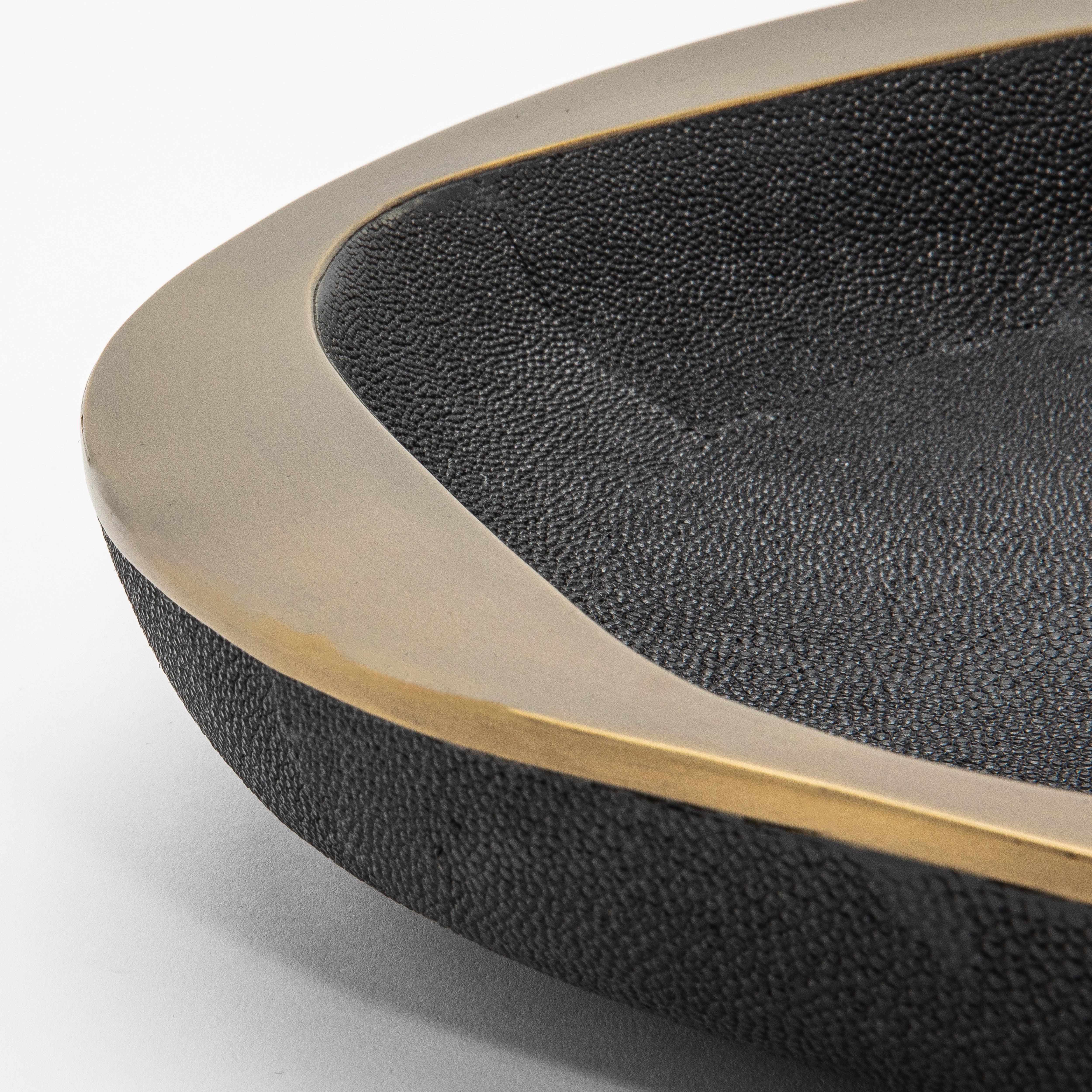 Bowl in Black Shagreen with Bronze Patina Brass Details by R&Y Augousti For Sale 3