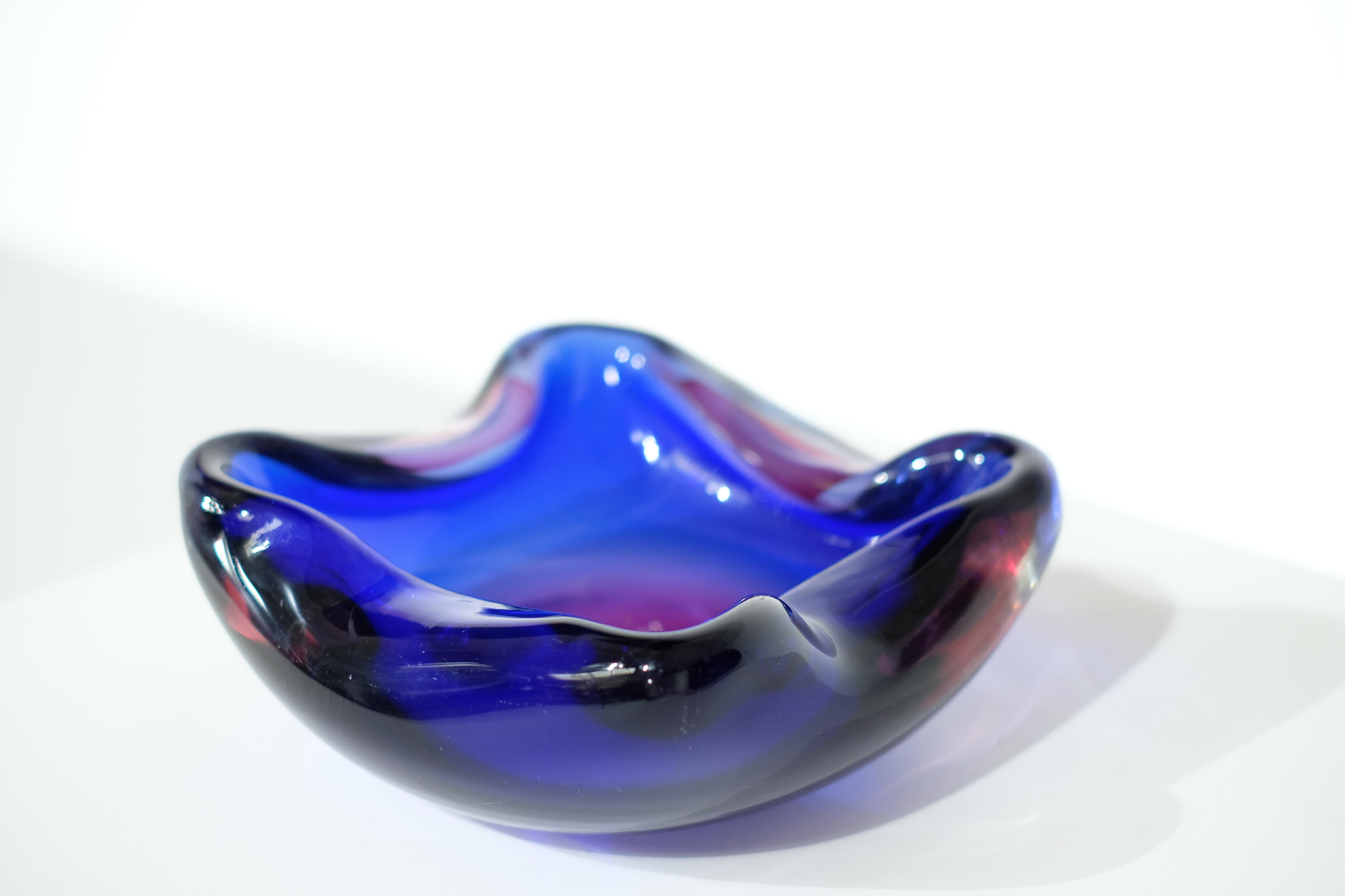 Glass Bowl in Murano glass, Italy , 1960s For Sale
