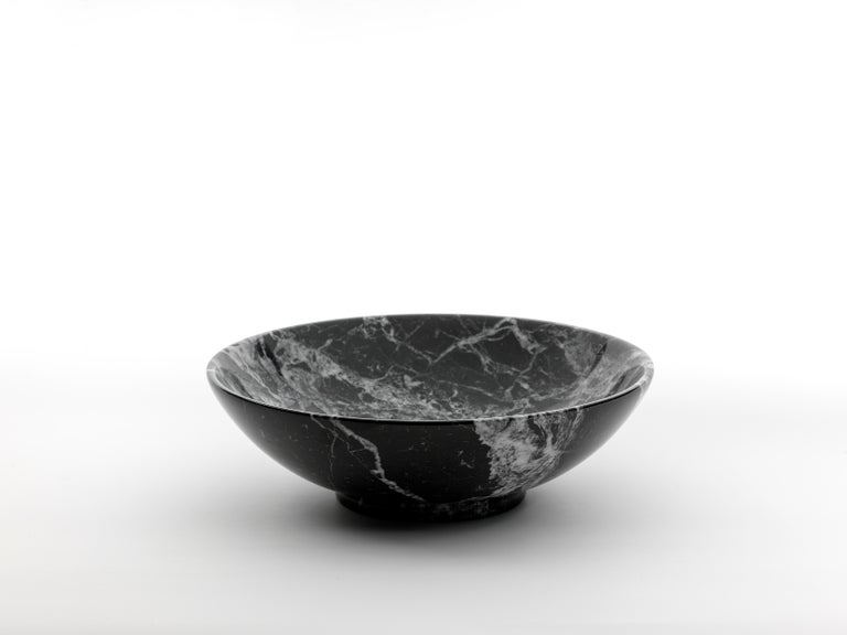 Handmade Big Fruit Bowl in Paonazzo Marble For Sale 2