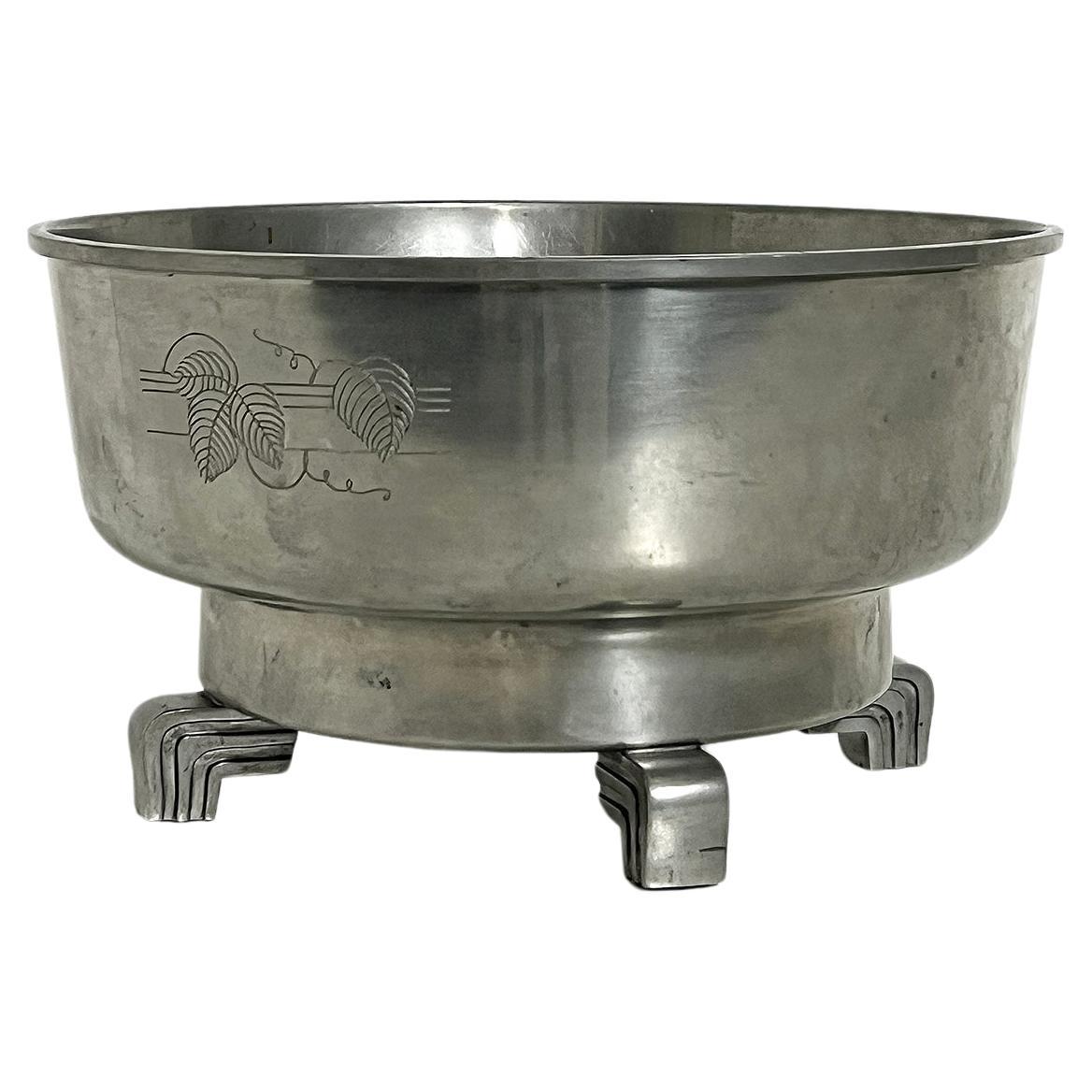 Bowl in Pewter by Rolf Engströmer for Fabriksaktiebolaget Kronsilver -1935 For Sale