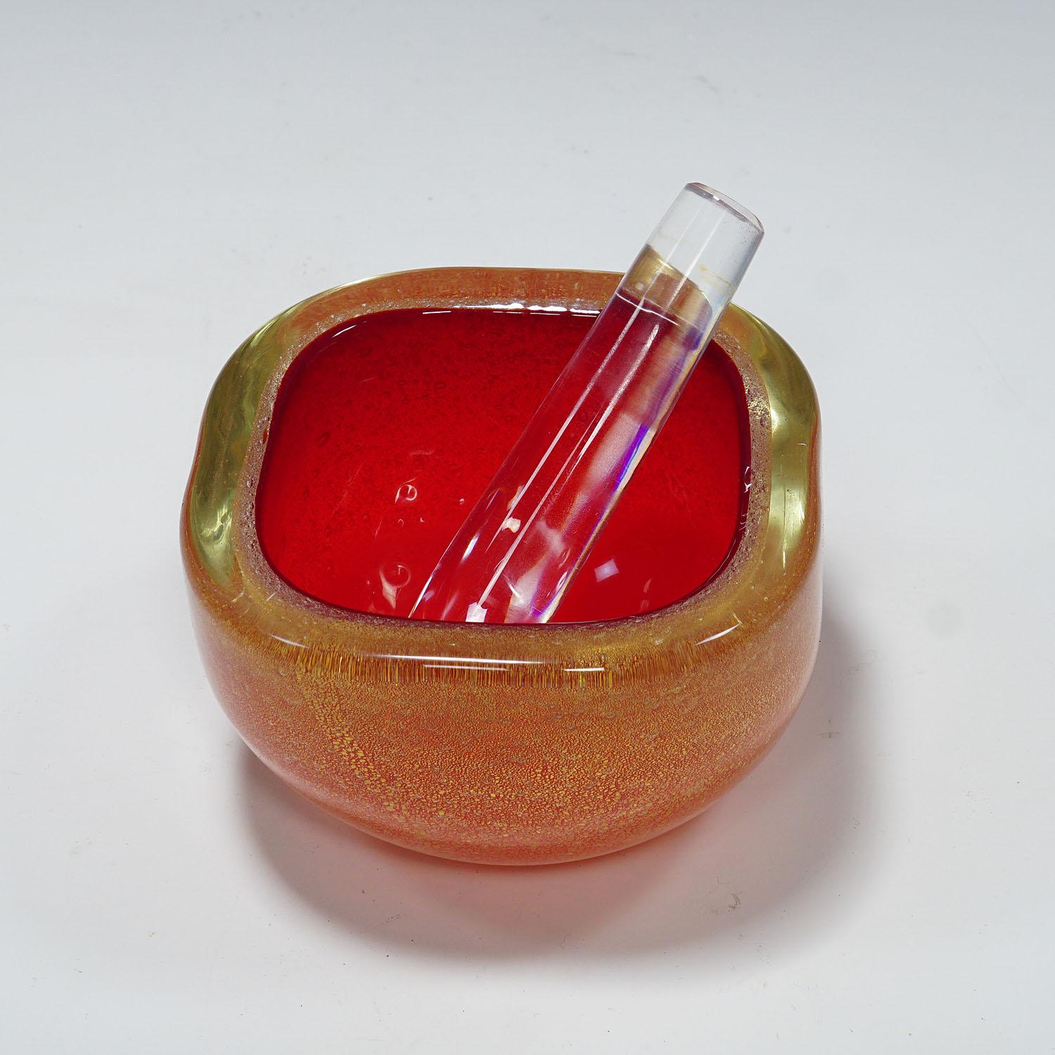 Bowl in Red Sommerso Glass, Flavio Poli for Seguso Murano 1940s

An art glass bowl designed by Flavio Poli and manufactured by Seguso Vetri D'Arte Murano Venice in the 1940s. The bowl is made of thick ruby red and clear sommerso glass with air
