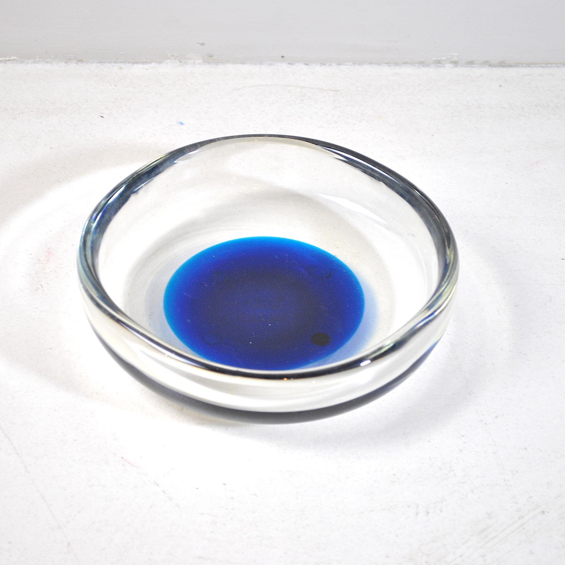 Mid-Century Modern Bowl in Submerged Glass Signed Venini