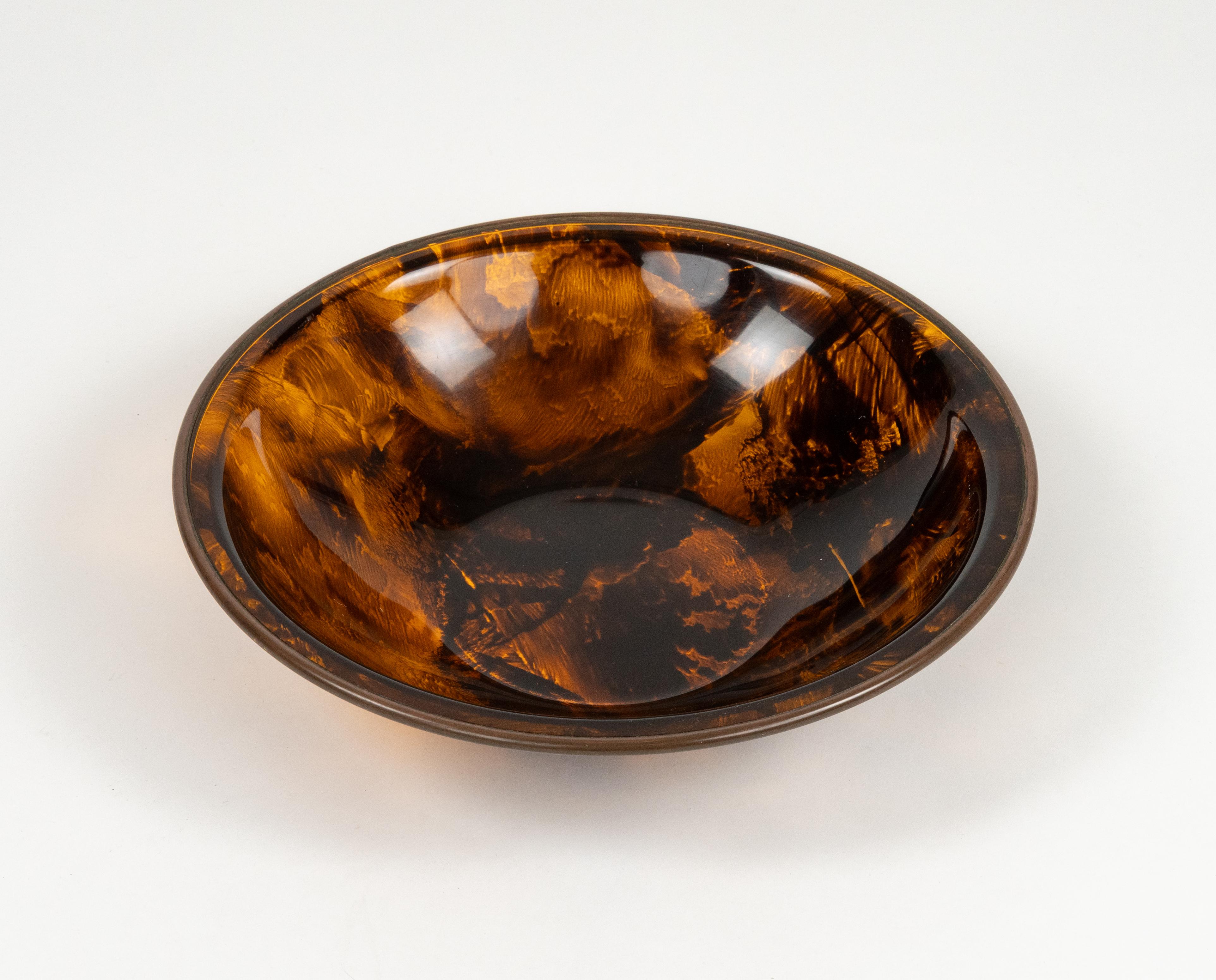 Italian Bowl in Tortoiseshell Lucite Effect and Brass Christian Dior Style, Italy 1970s For Sale