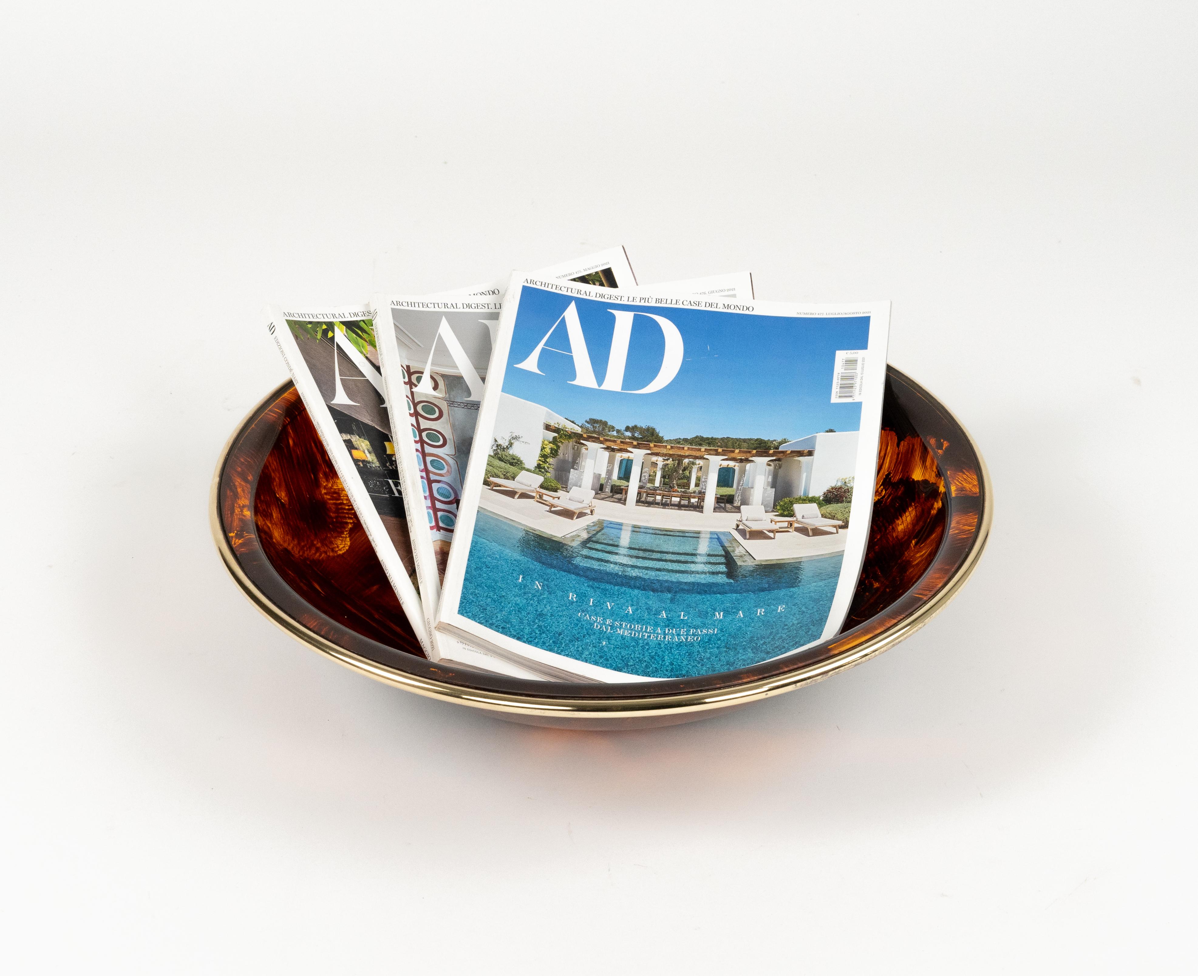 Late 20th Century Bowl in Tortoiseshell Lucite Effect and Brass Christian Dior Style, Italy 1970s For Sale