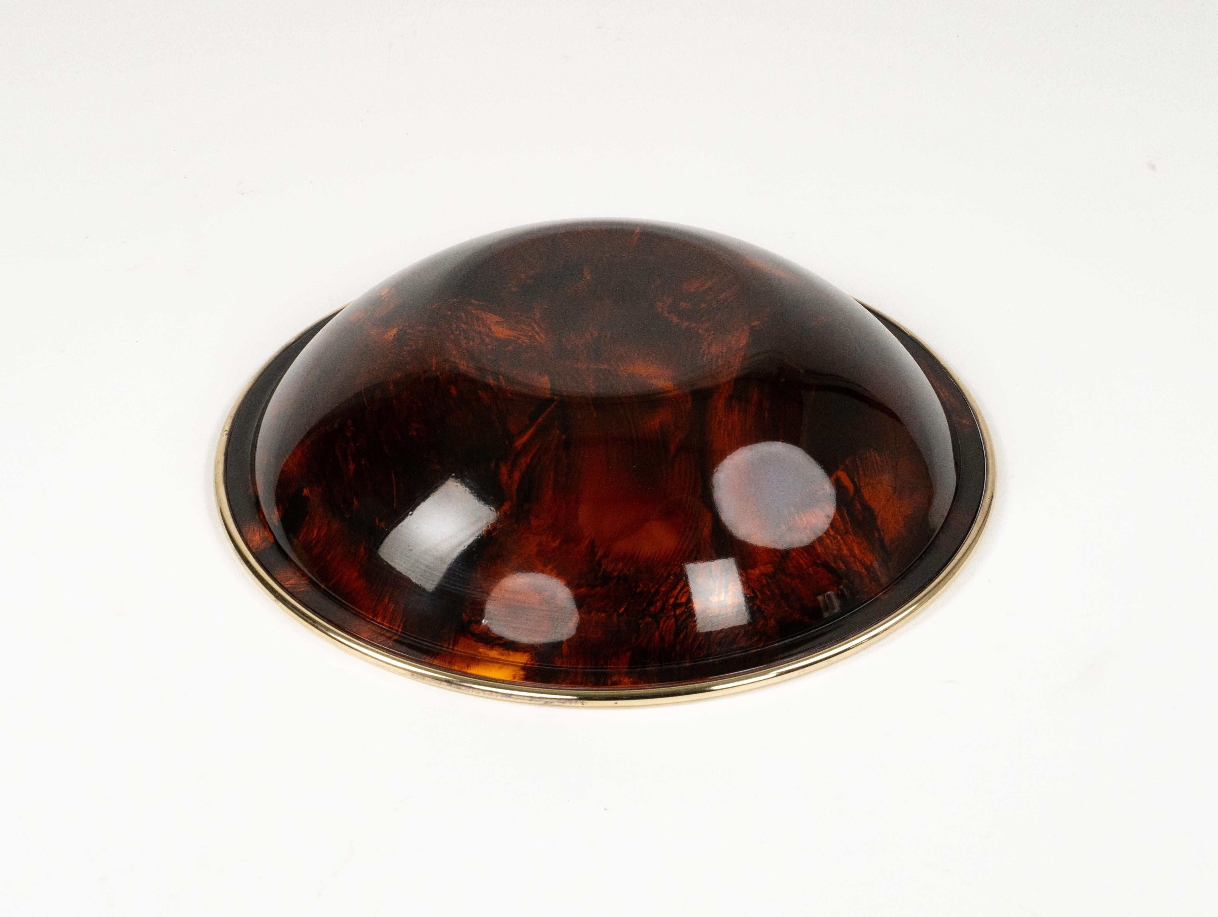 Bowl in Tortoiseshell Lucite Effect and Brass Christian Dior Style, Italy 1970s For Sale 2