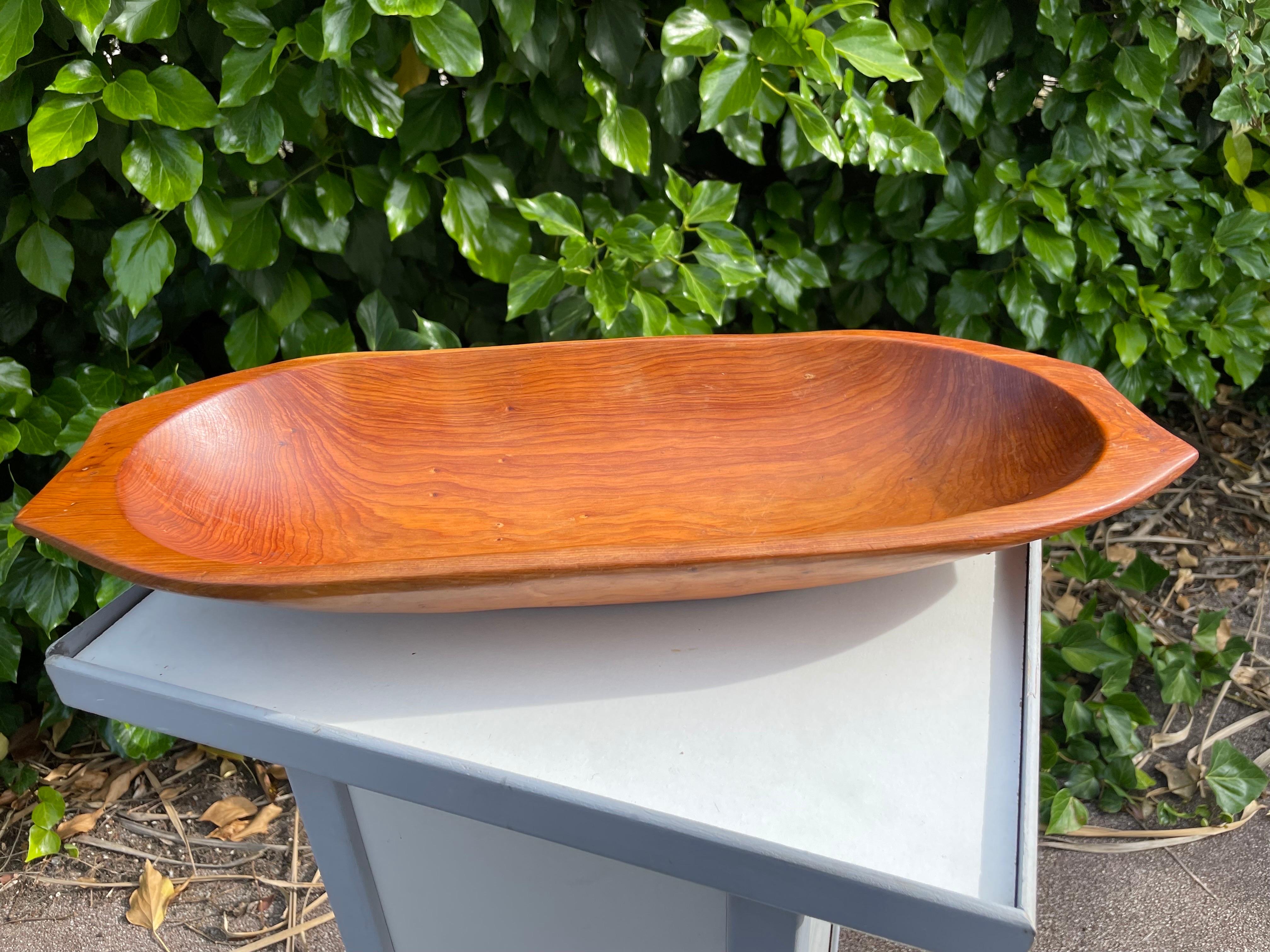 Schale aus Holz oder dekorativer Korb, braune Farbe, skandinavisch, um 1960 (Skandinavische Moderne) im Angebot