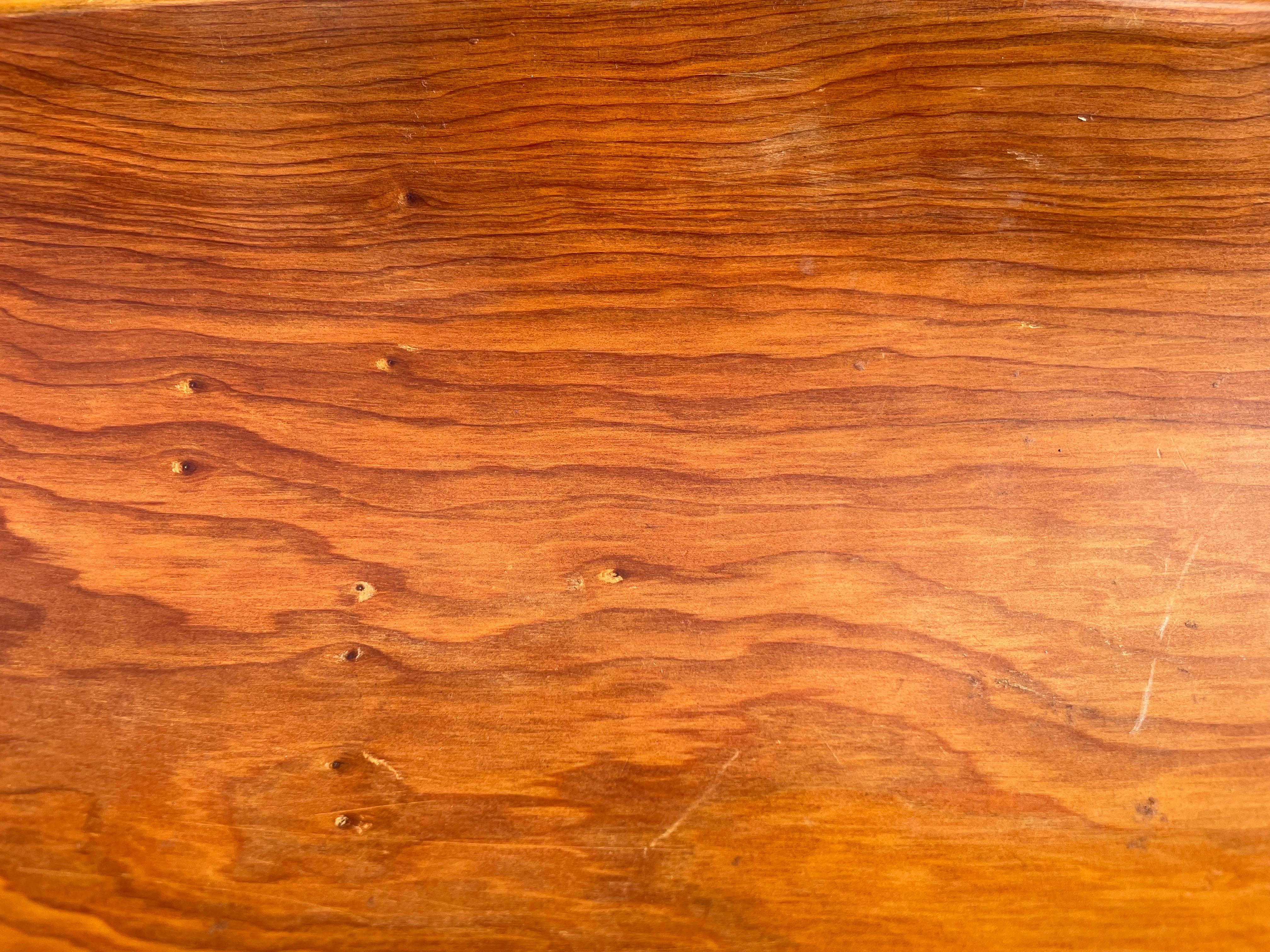 Schale aus Holz oder dekorativer Korb, braune Farbe, skandinavisch, um 1960 im Zustand „Gut“ im Angebot in Auribeau sur Siagne, FR