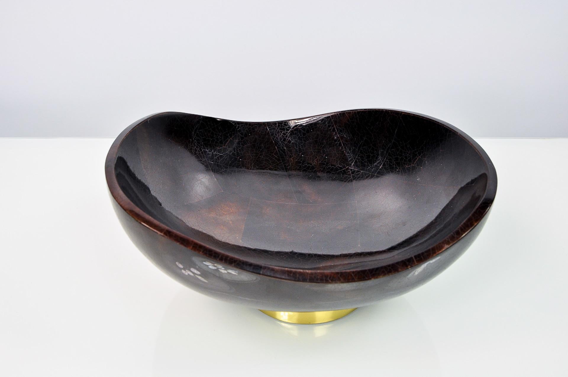 Bowl Made of Brown Marquetry and Brass by Ginger Brown In New Condition For Sale In Bourguebus, FR