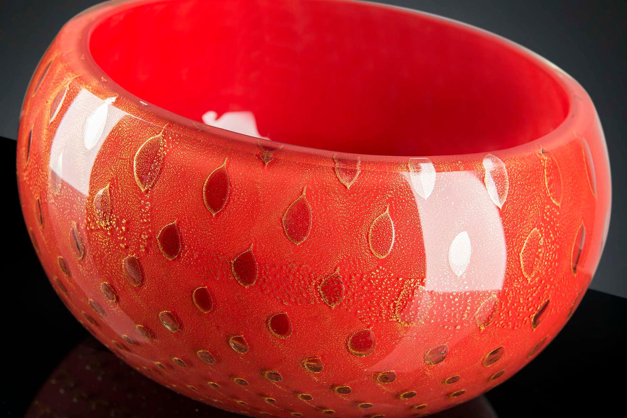 Italian Bowl Mocenigo, Muranese Glass, Gold 24-Karat and Red, Italy For Sale