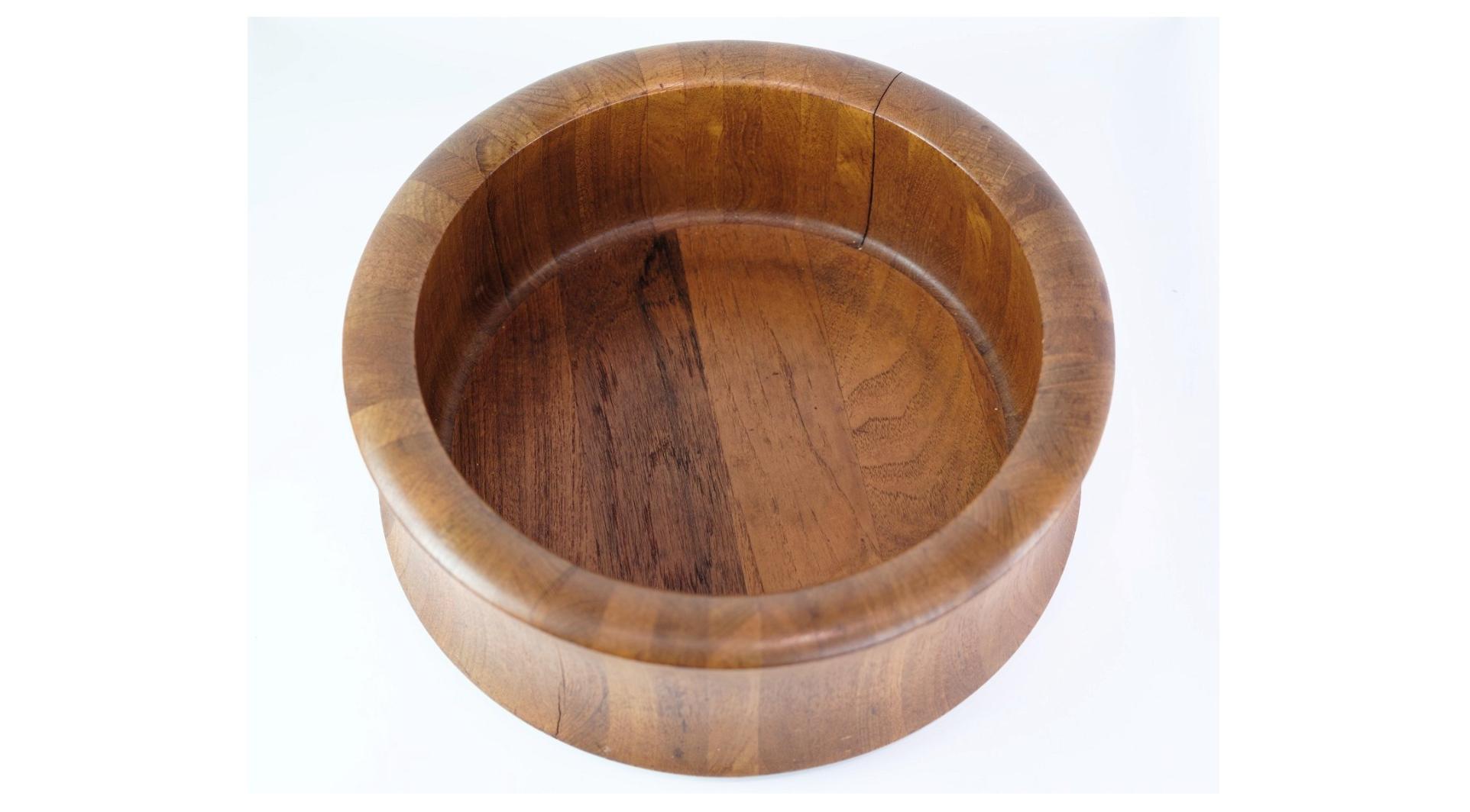 Mid-Century Modern Bowl Made In Teak Wood With A Stamp by Digsmed From 1960s For Sale